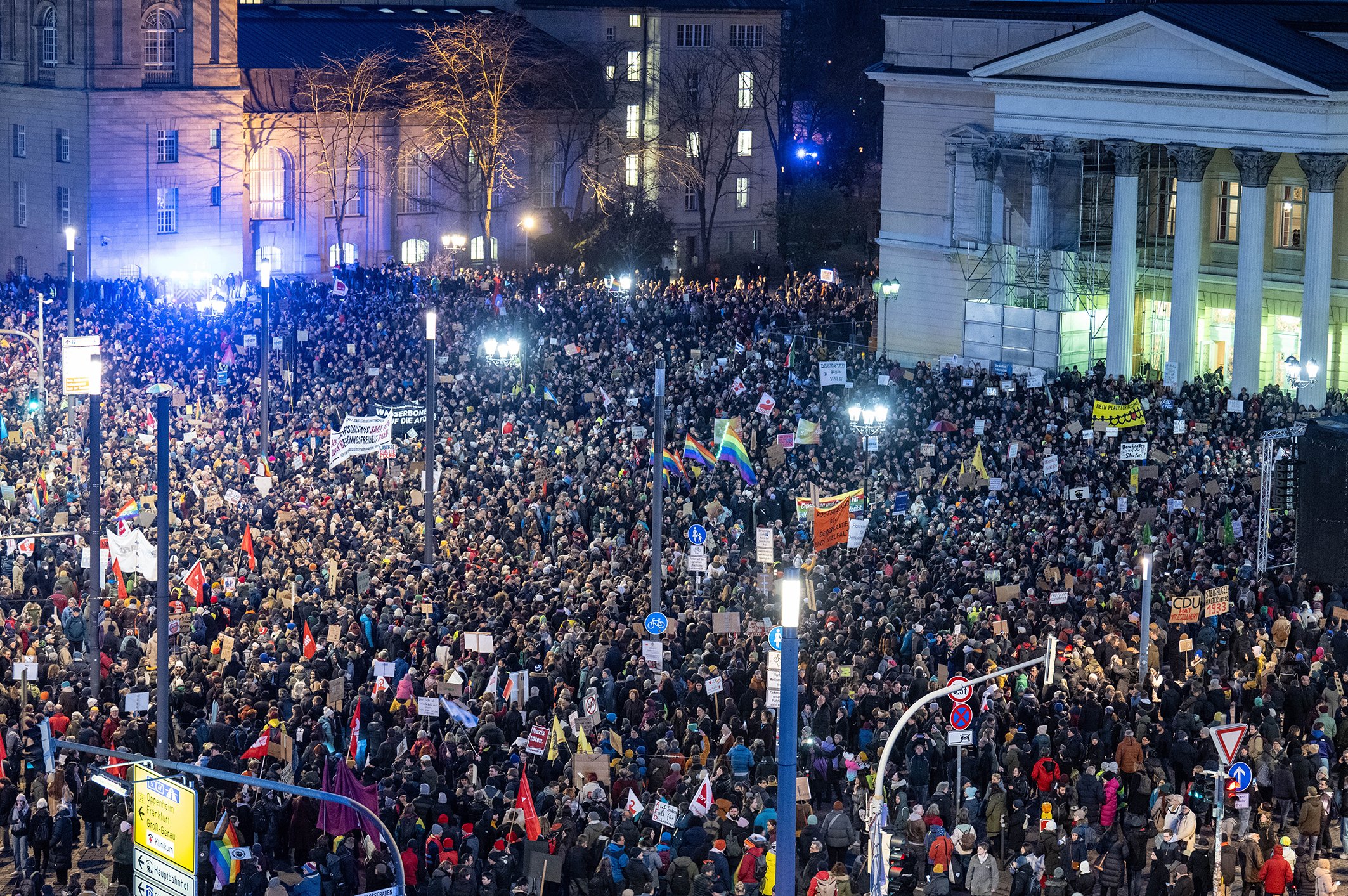 Pohár přetekl. (Demonstrace proti politice AfD v hesenském Darmstadtu, 23. ledna) 
Autor: picture alliance