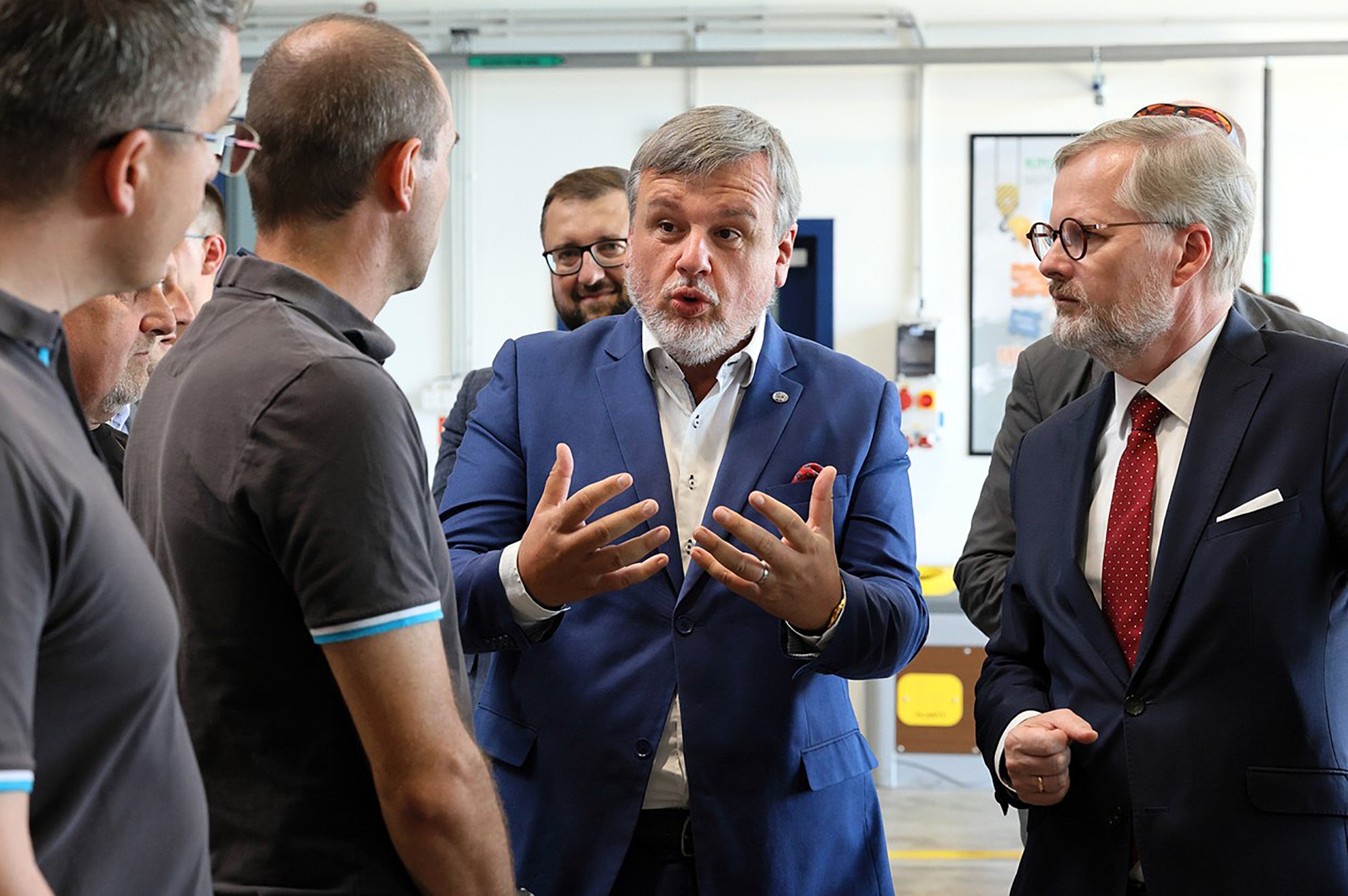 Spolu plní kandidátky a hledá cestu ke 30 procentům. Skepsi v regionech navzdory