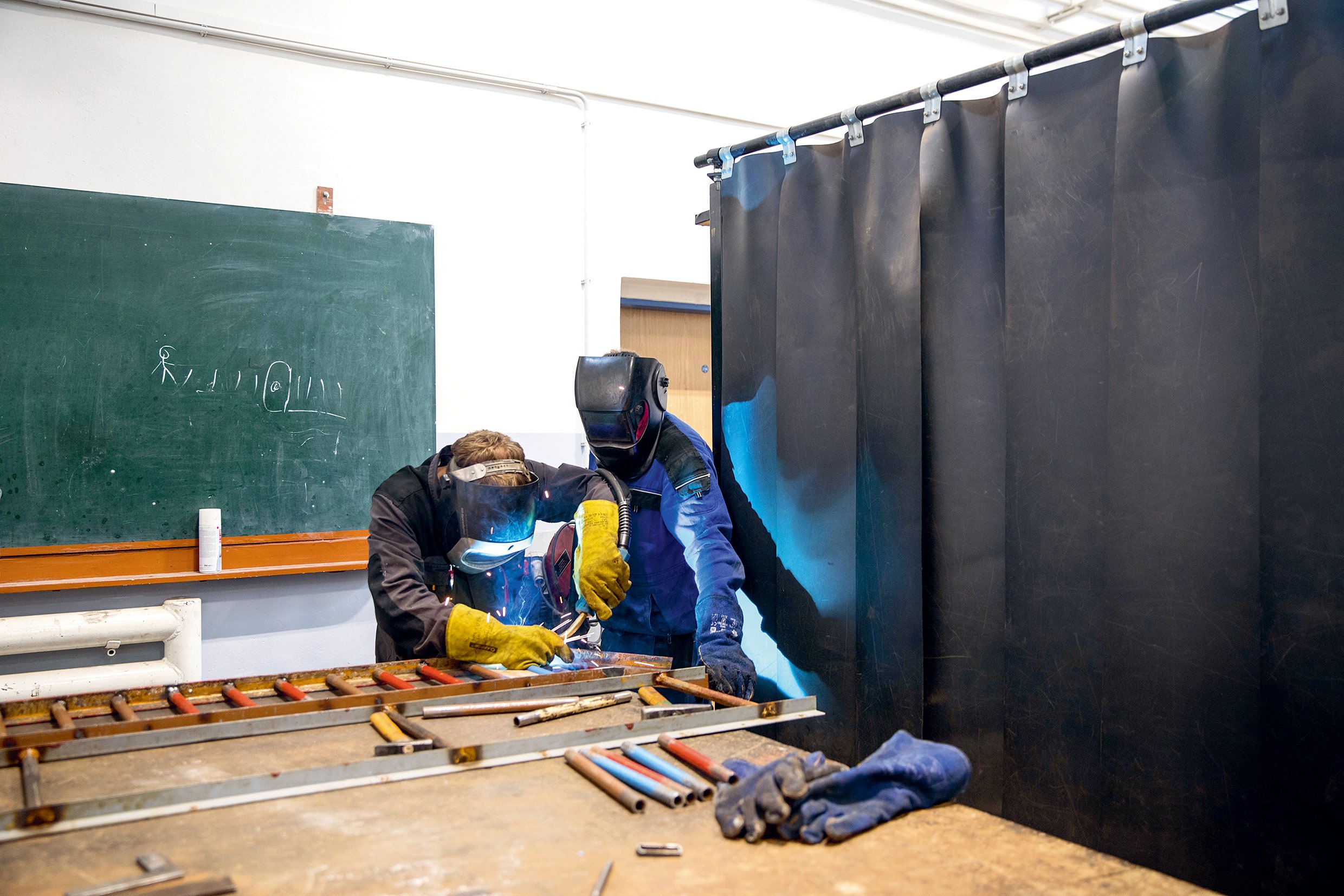 Kdopak je to pod helmou? (Střední škola technická v Opavě)
Autor: Milan Jaroš