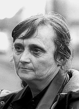 Fotografie: Věra Kostrouchová: konec spásy v Tuškově. Foto Ludvík Hradile
Autor: Respekt