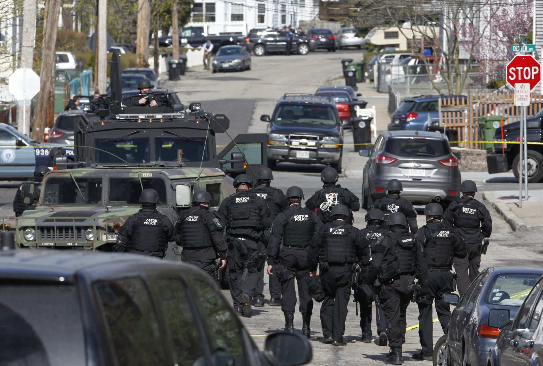 Prohledávání domů ve Watertownu
Autor: Globe Media /  Reuters