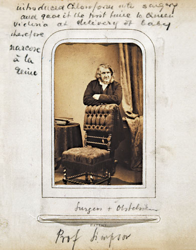 Fotografie: Ďábelsky nadaný rytíř James Young Simpson. - Autor: Profimedia.cz, http://www.profimedia.cz
Autor: Respekt