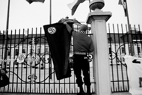 Fotografie: Neonacista? Nikoli, protest proti vraždě. Ale široká společenská debata nenastala. Foto Andrej Bán
Autor: Respekt