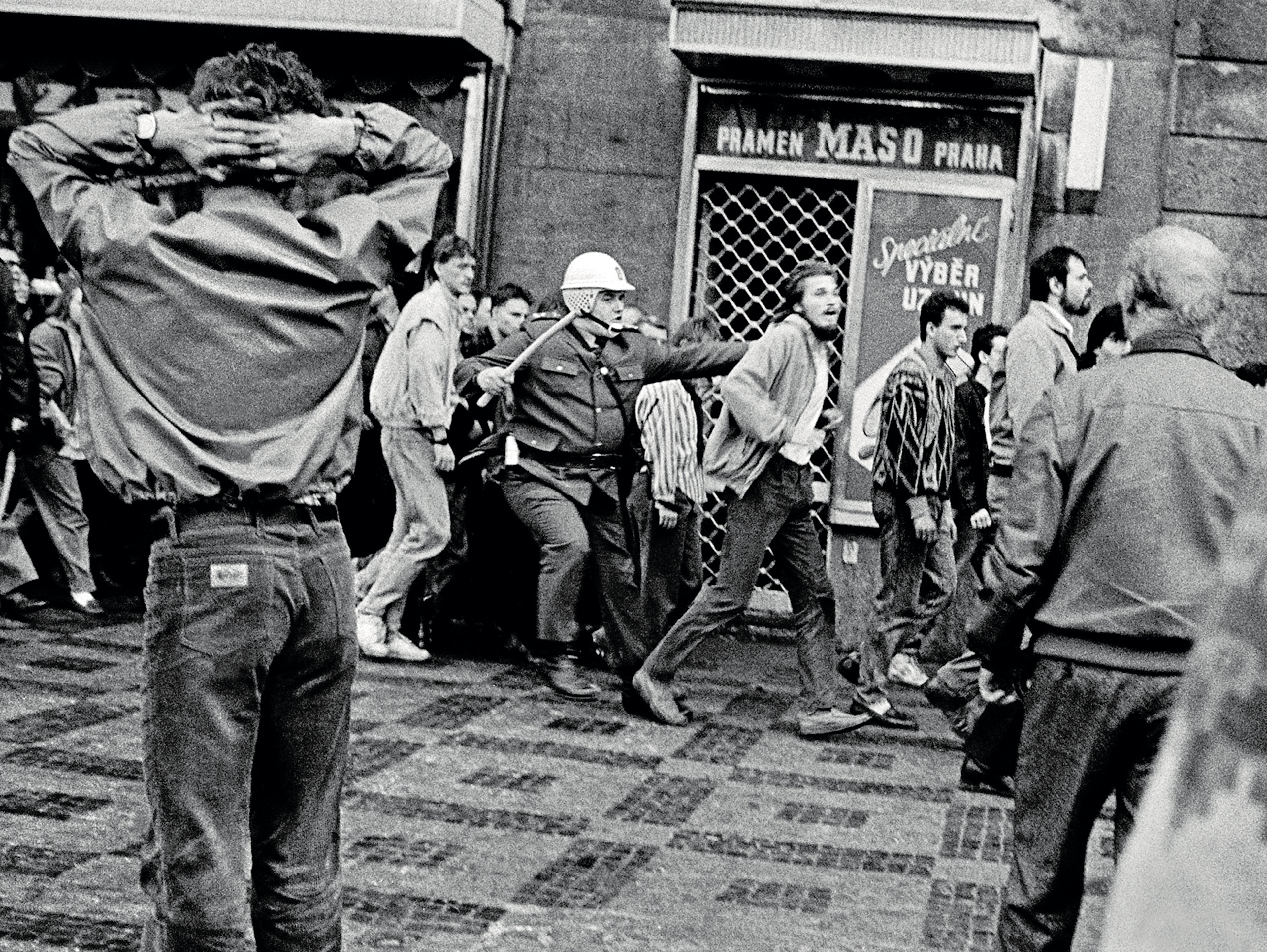 1989: rok obušku a obavy, že se nic nezmění