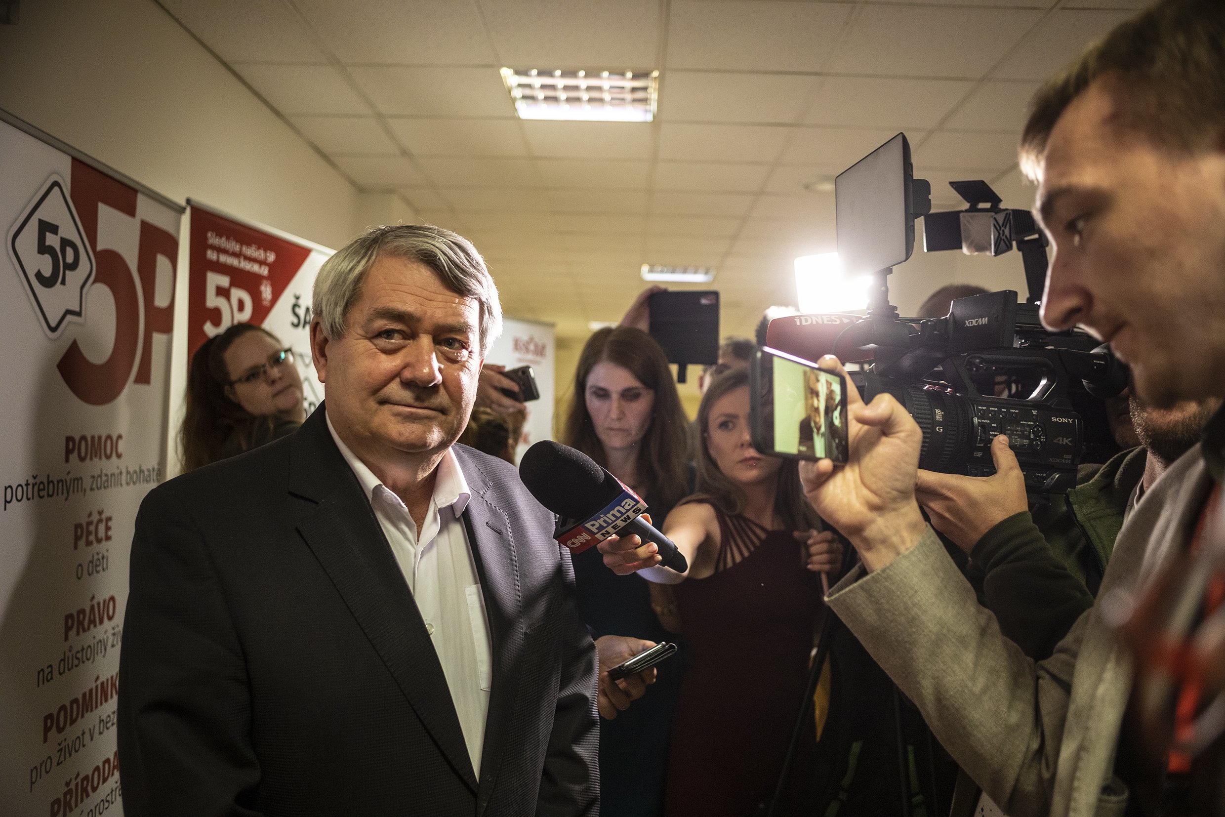 Vstanou, ale jiní. (Vojtěch Filip)
Autor: Václav Vašků