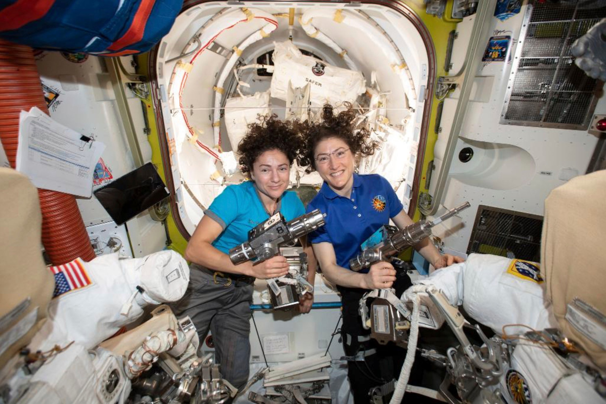 Jessica Meir a Christina Koch na ISS
Autor: NASA