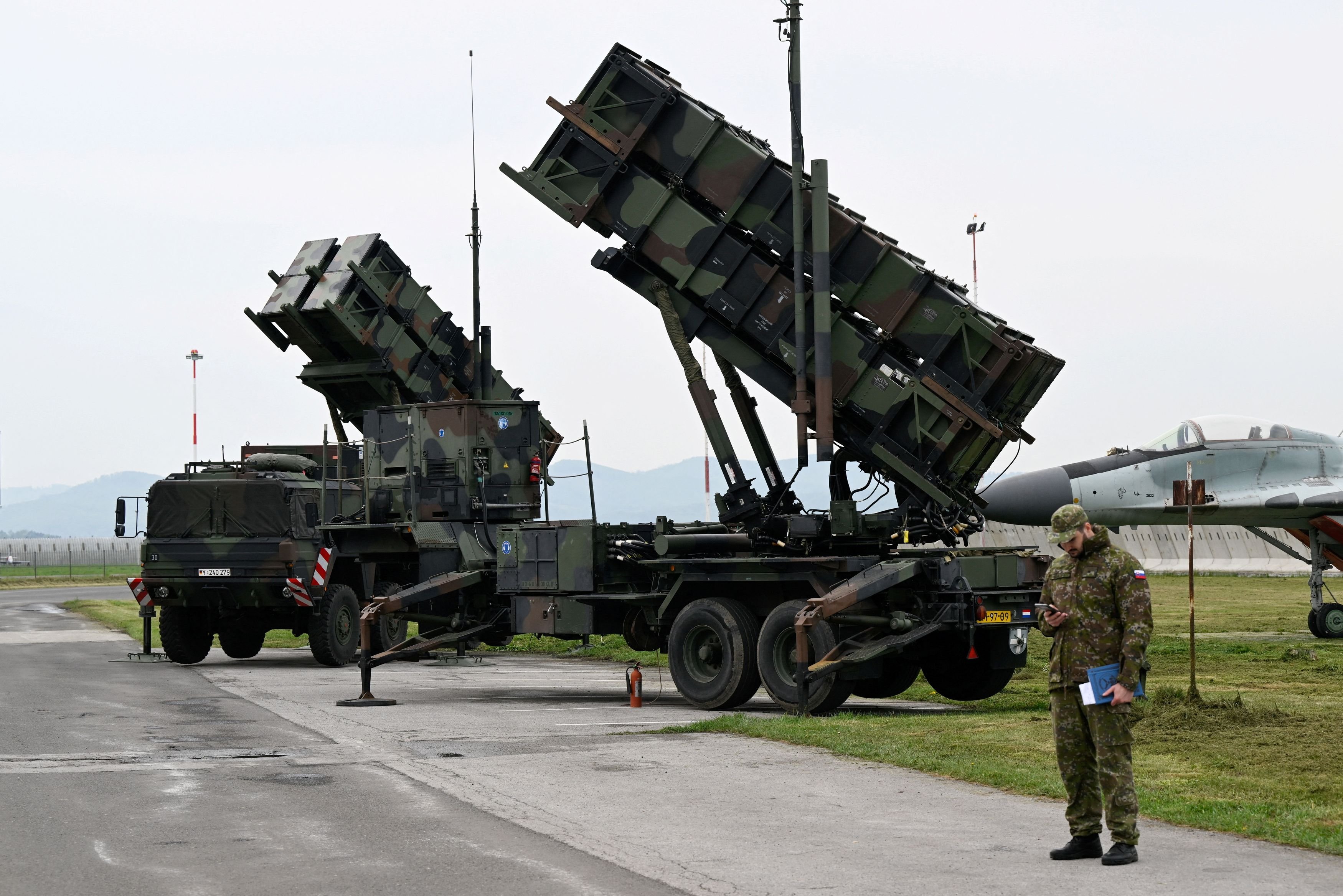 Systému protivzdušné obrany Patriot na slovenském letišti Sliač