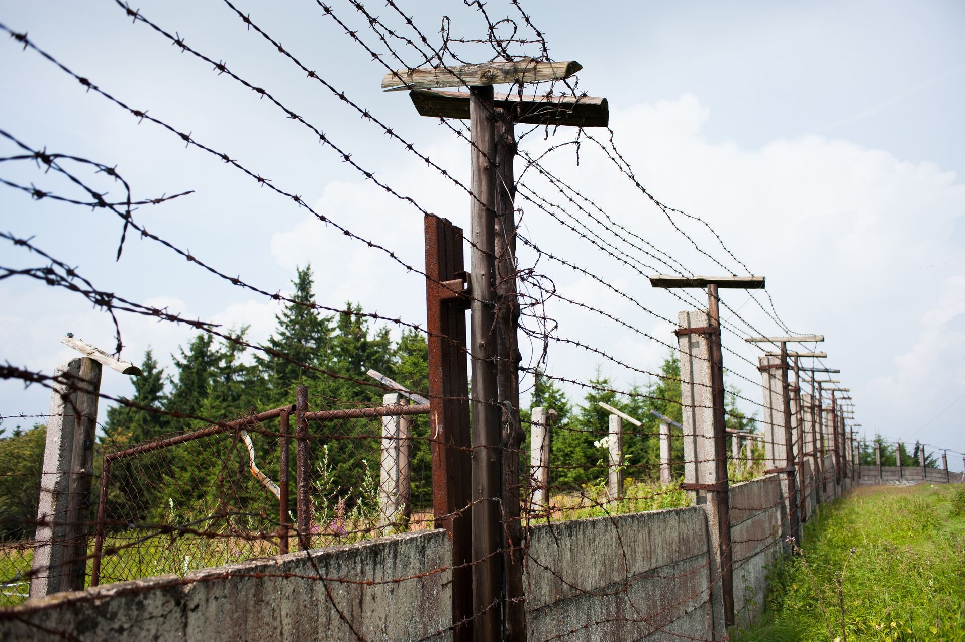 Areál bývalé odposlouchávací stanice Dyleň
Autor: Matěj Stránský