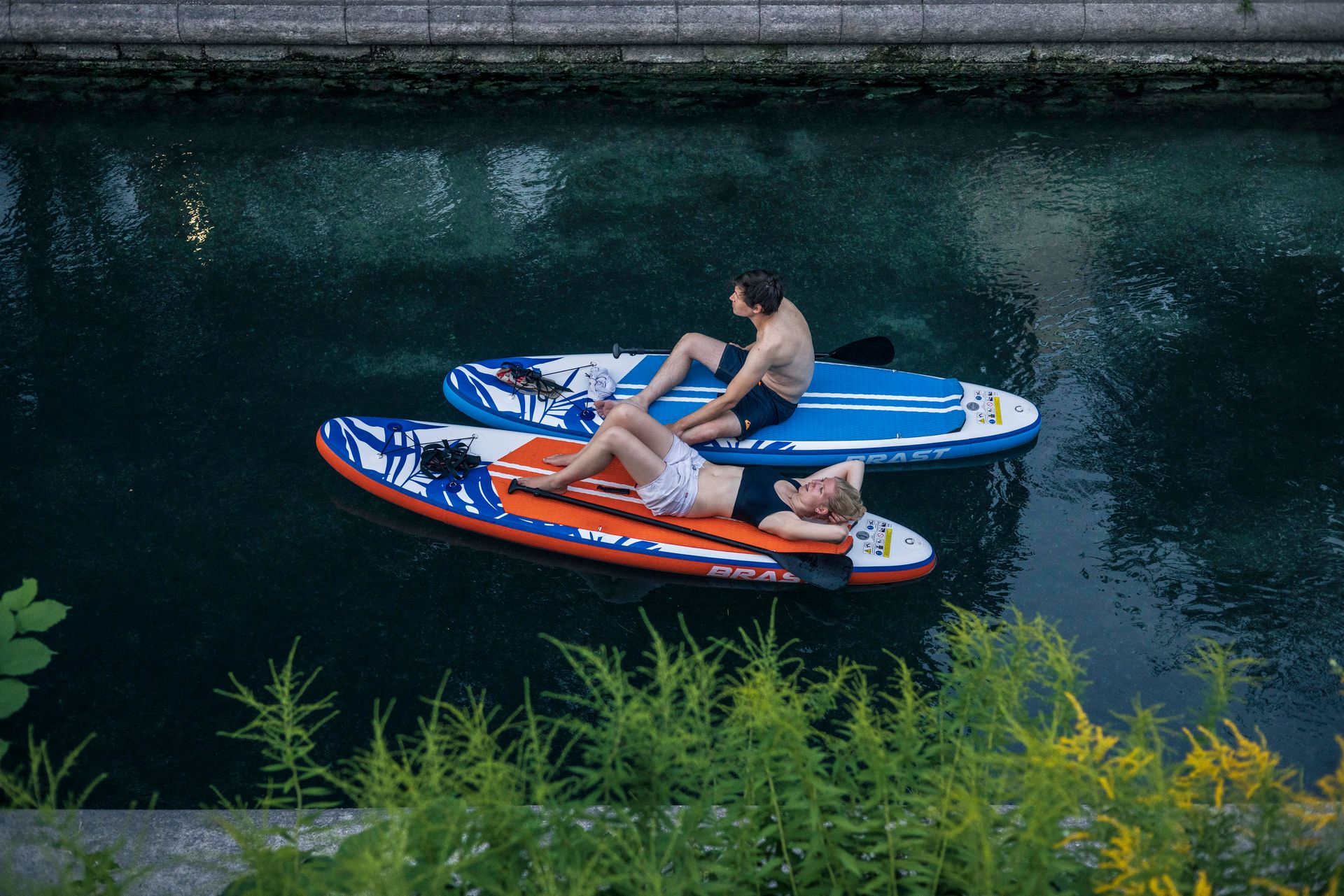 Přátelství mezi muži a ženami oslabuje stereotypy. Nechme ho rozkvést při společném tělocviku