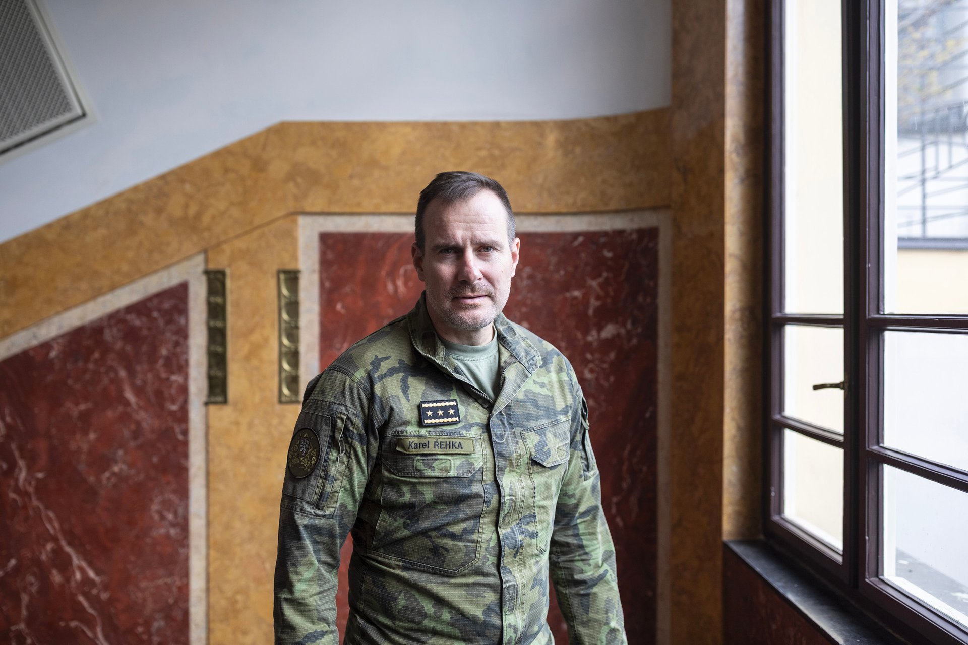 Naše interní šetření mě vede k domněnce, že panu poslanci účelově postupují informace jedinci z civilní části Ministerstva obrany. (Karel Řehka)