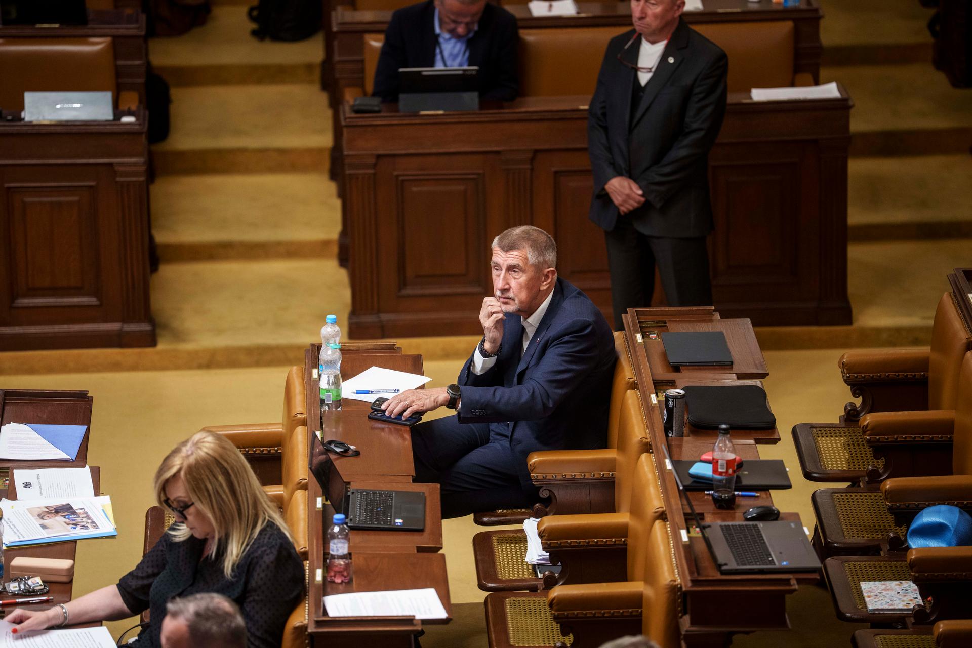 Hlasování o důvěře Vlády, Sněmovna