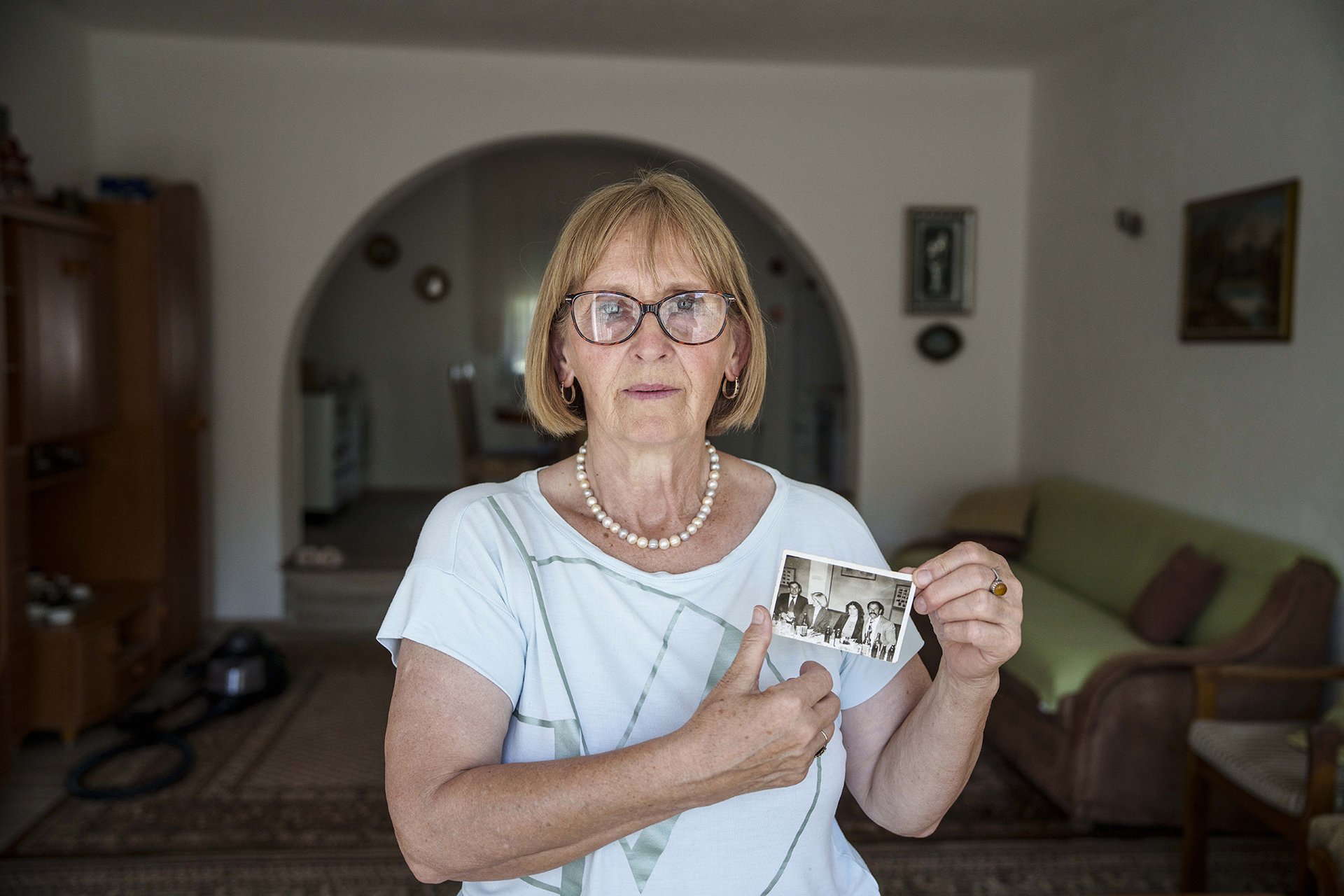 Odnesli jsme manželovo tělo z policejní stanice na zahradu nad školou a tam jsme mu vykopali hrob. Šehida Abdurahmanović
Autor: Milan Jaroš