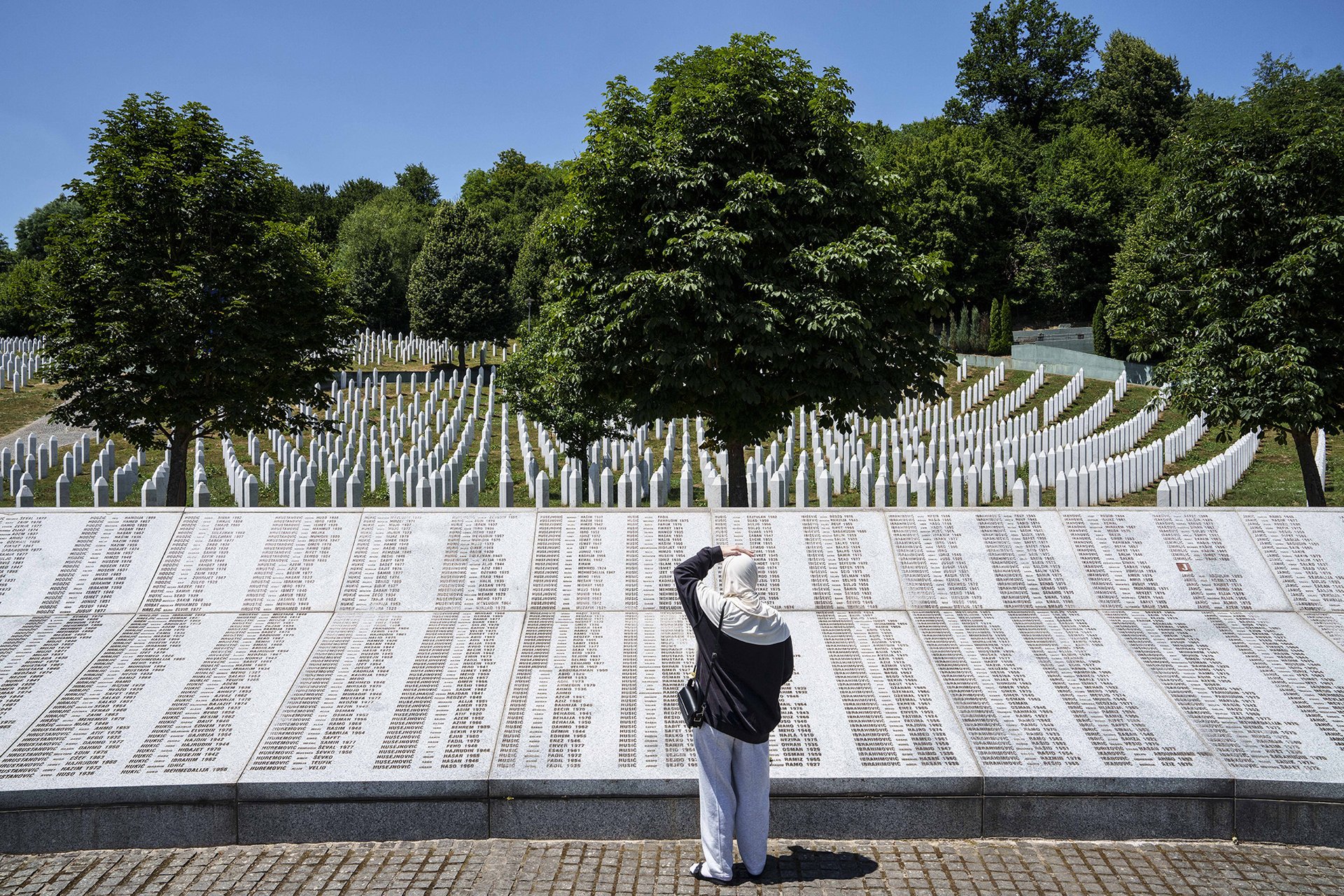Přes 1000 obětí srebrenického masakru stále nemá svůj hrob. 
Autor: Milan Jaroš