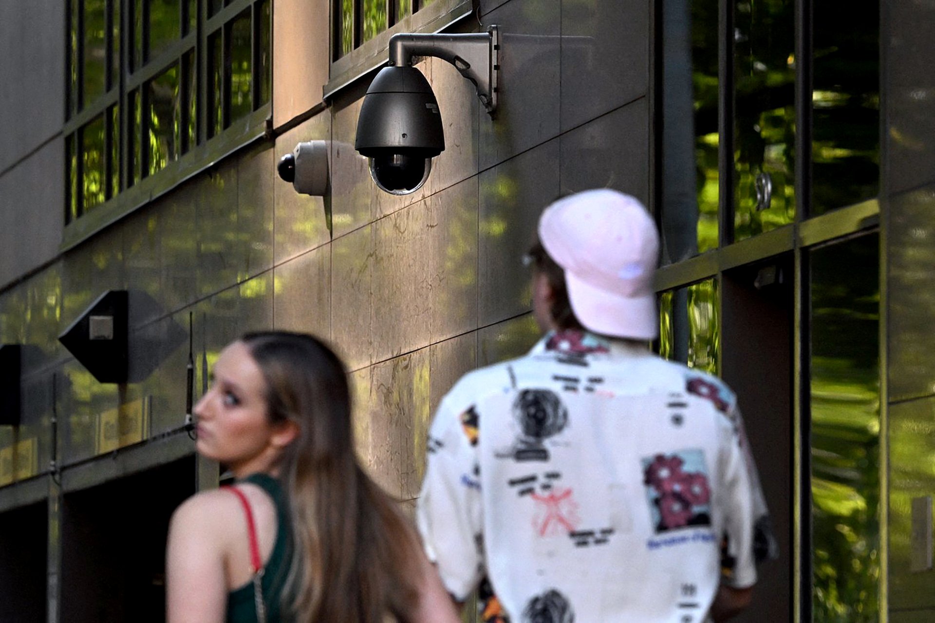 Nebojte se, ty kamery jsou offline. 
Autor: William WEST / AFP / AFP / Profimedia