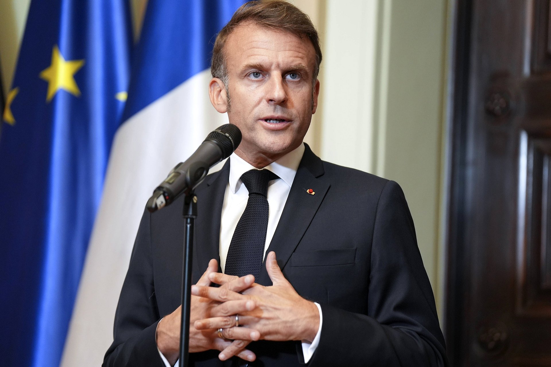 Palestině říkáme ano. (Emmanel  Macron)