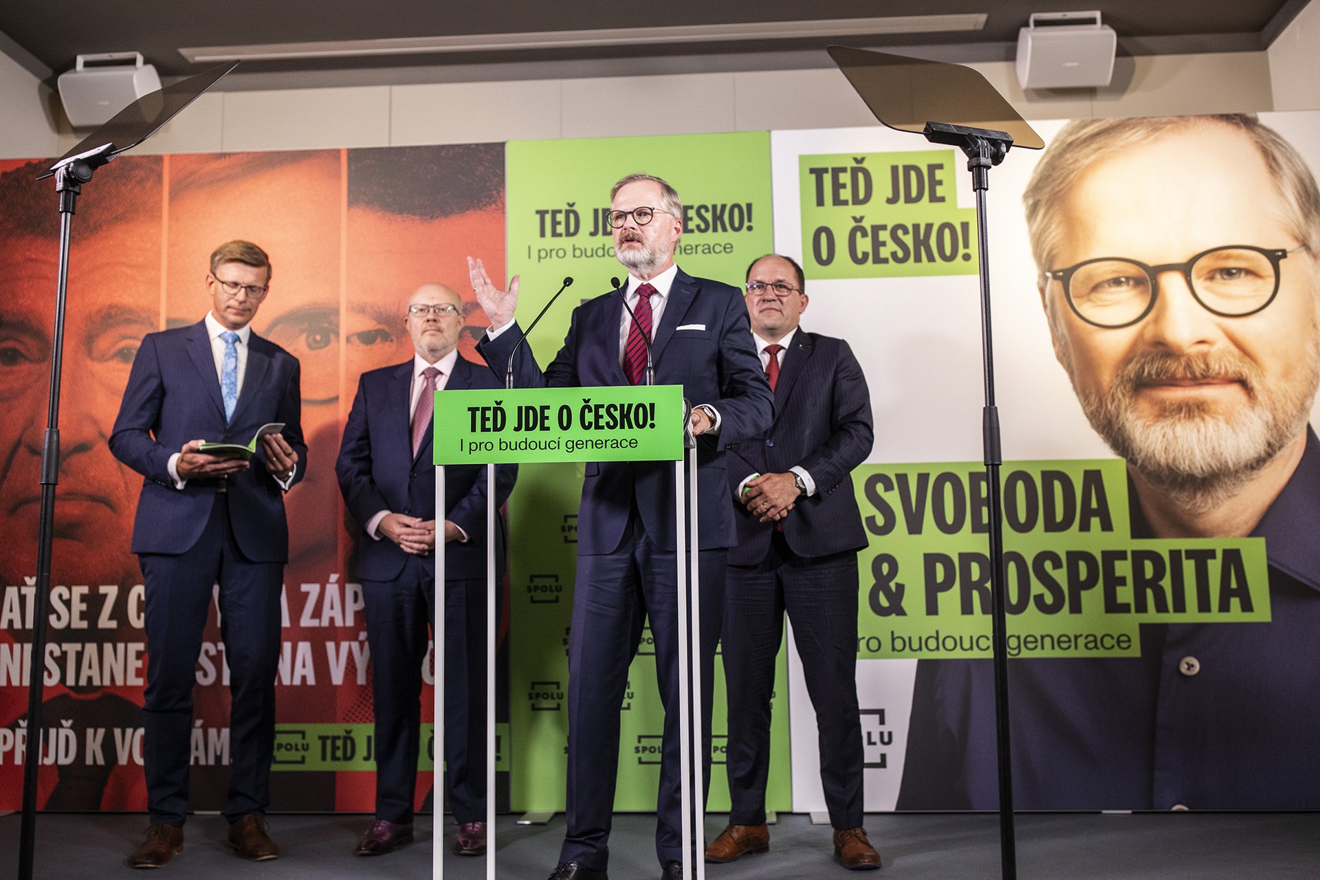 Horká fáze kampaně je tu. (Spolu představuje částečně svůj program)
