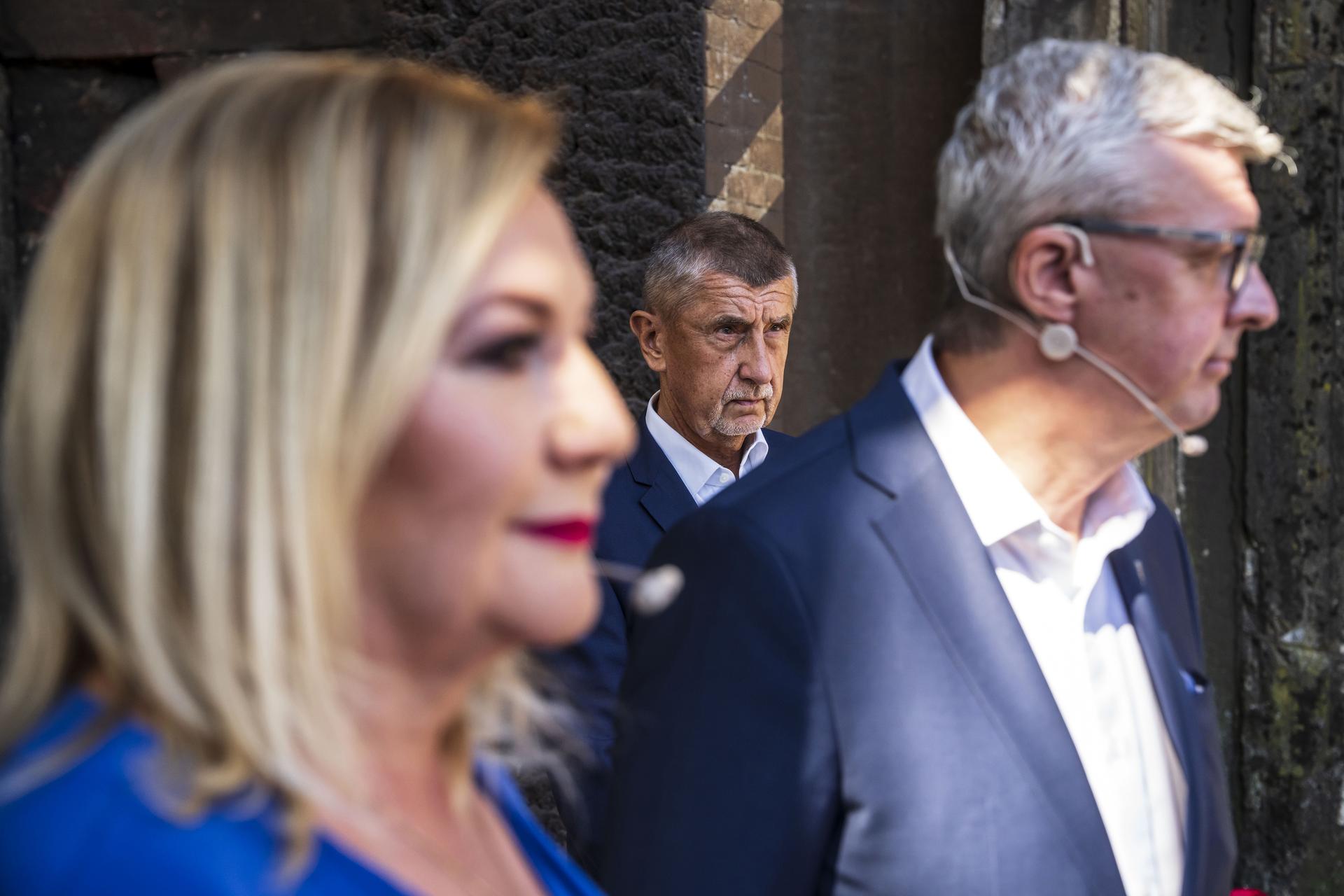 Strakova akademie na dohled?