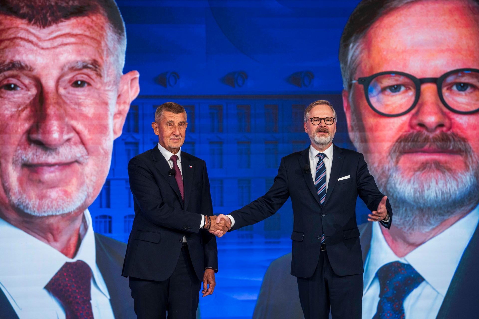 Politika není hra o nejkrásnějšího řečníka, jde o moc, prosazování zájmů státu a hájení základních principů demokratické společnosti. 