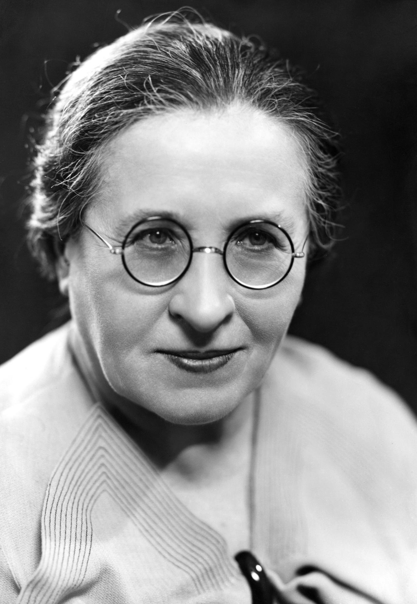 „Fenomén, který všichni znali – a pak úplně zmizela.“ (Olga Fastrová)