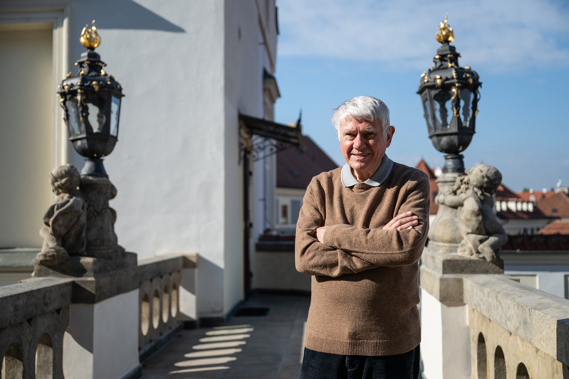 Je důležité, aby lidé byli ochotni spolu hovořit, a i přes nesouhlas neodepisovali jeden druhého. Takovou pozici se snažím držet.
Autor: Matěj Stránský