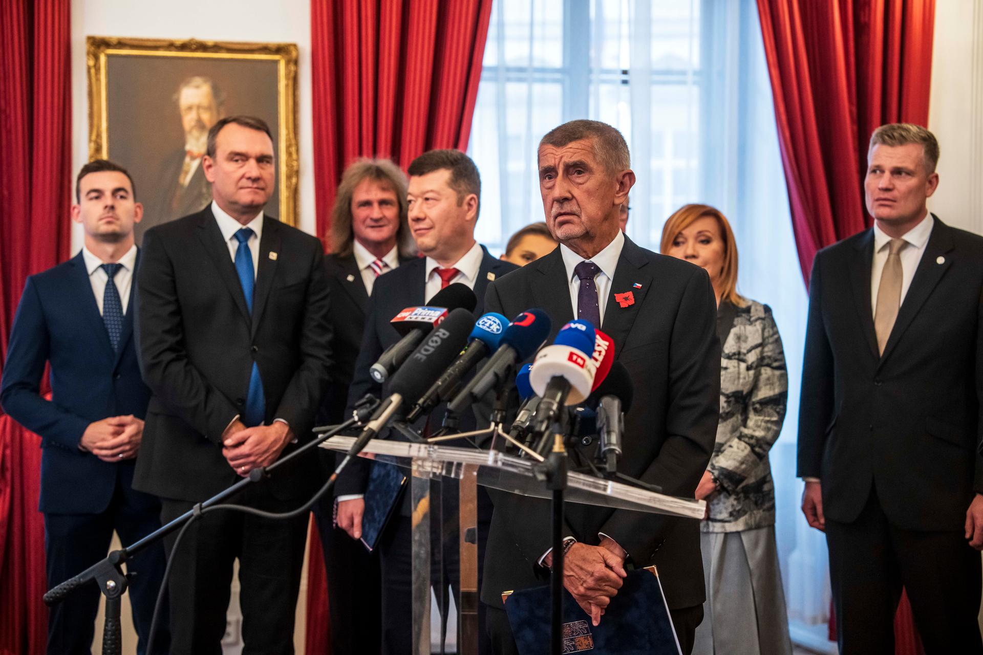 Podpis koaliční smlouvy, 3.11. 2025