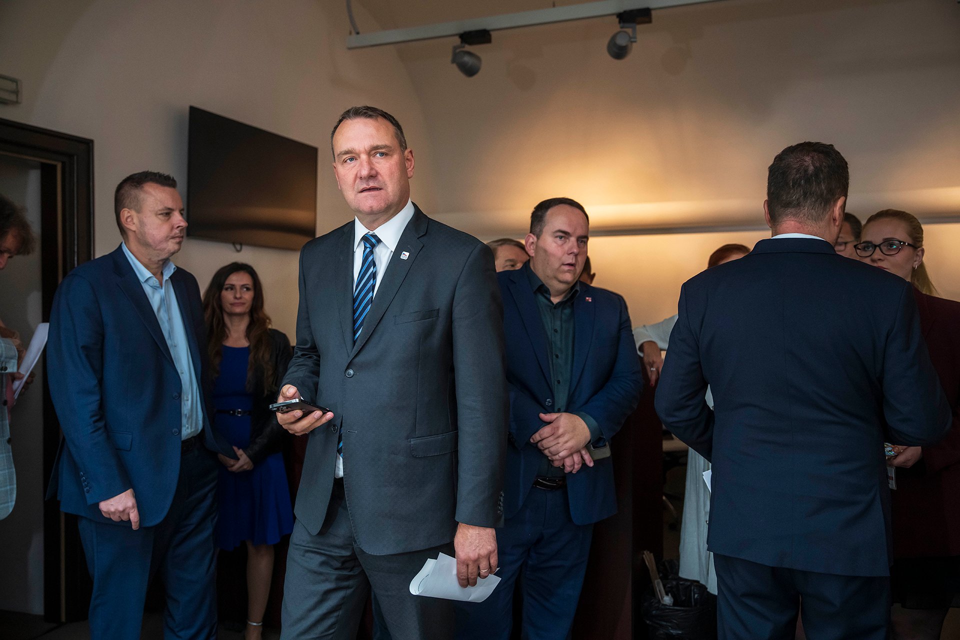 Zatímco do vlády vysílá hnutí SPD jen odborníky, do funkce náměstků chce své lidi