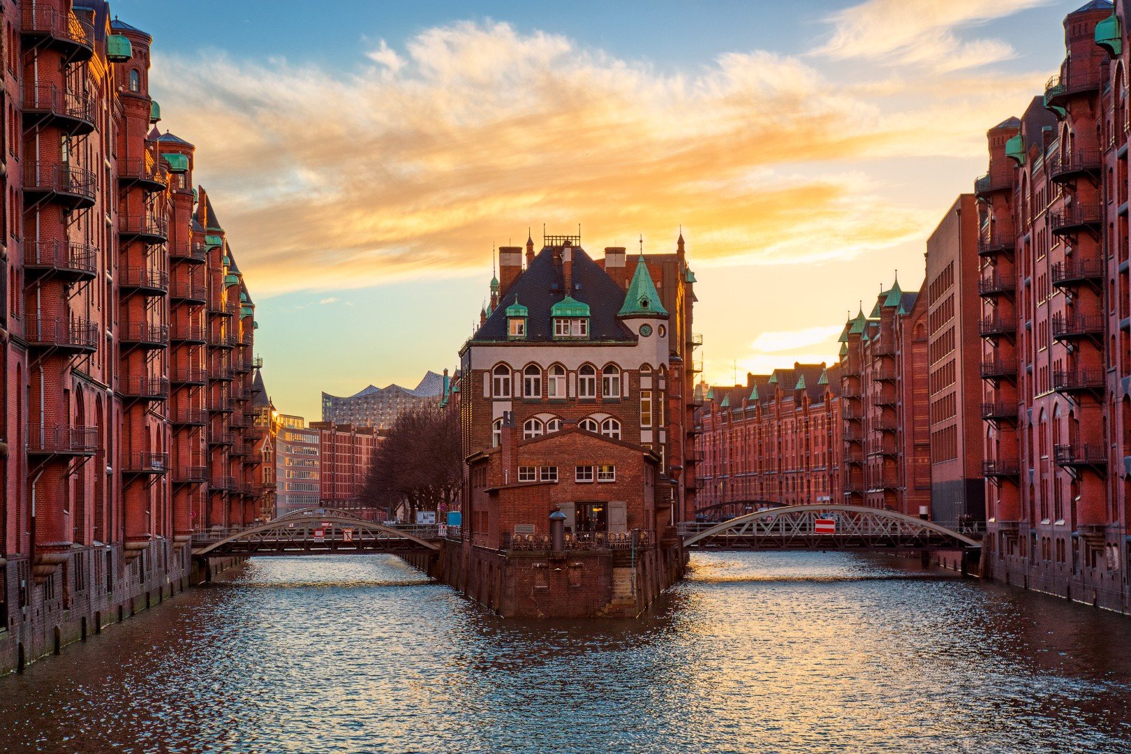 Hamburk: Pohled na Speicherstadt
Autor: © AdobeStock/Nikolay N. Antonov
