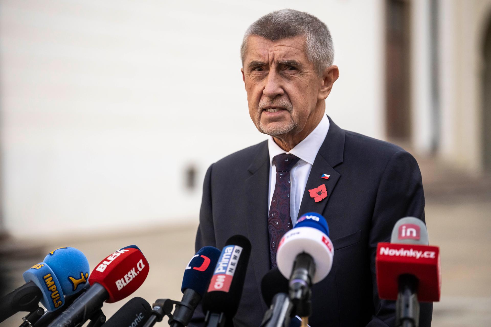 Nic jsem neslíbil a neřekl. (Babiš po schůzce s prezidentem)