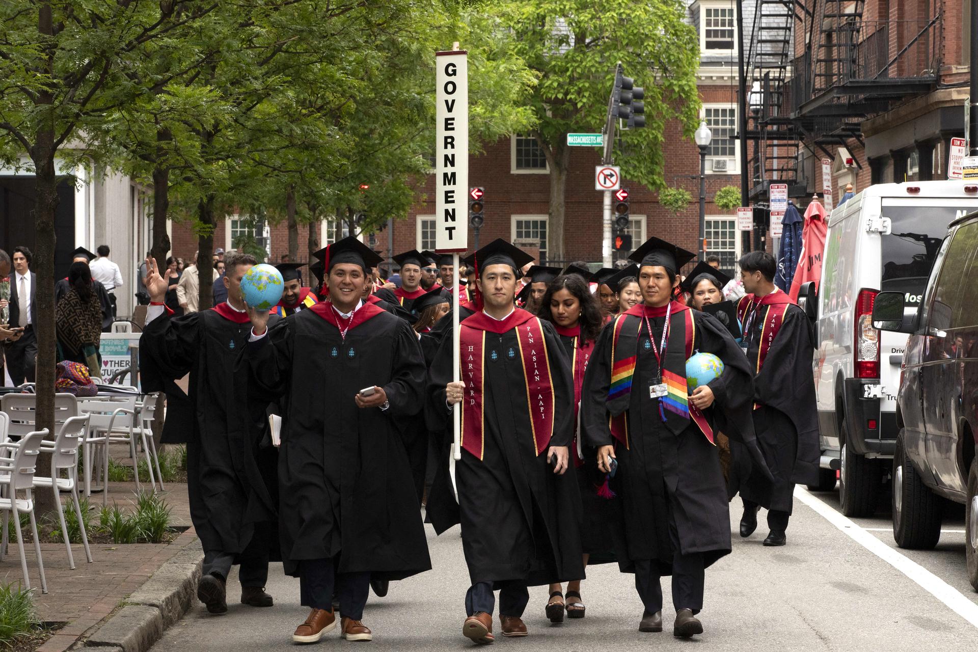 Z amerických univerzit se Trumpovi nejvíce vzepřel Harvard a trest přišel okamžitě. Bílý dům mu chtěl zakázat přijímání mezinárodních studentů
Autor: AA/ABACA / Abaca Press / Profimedia