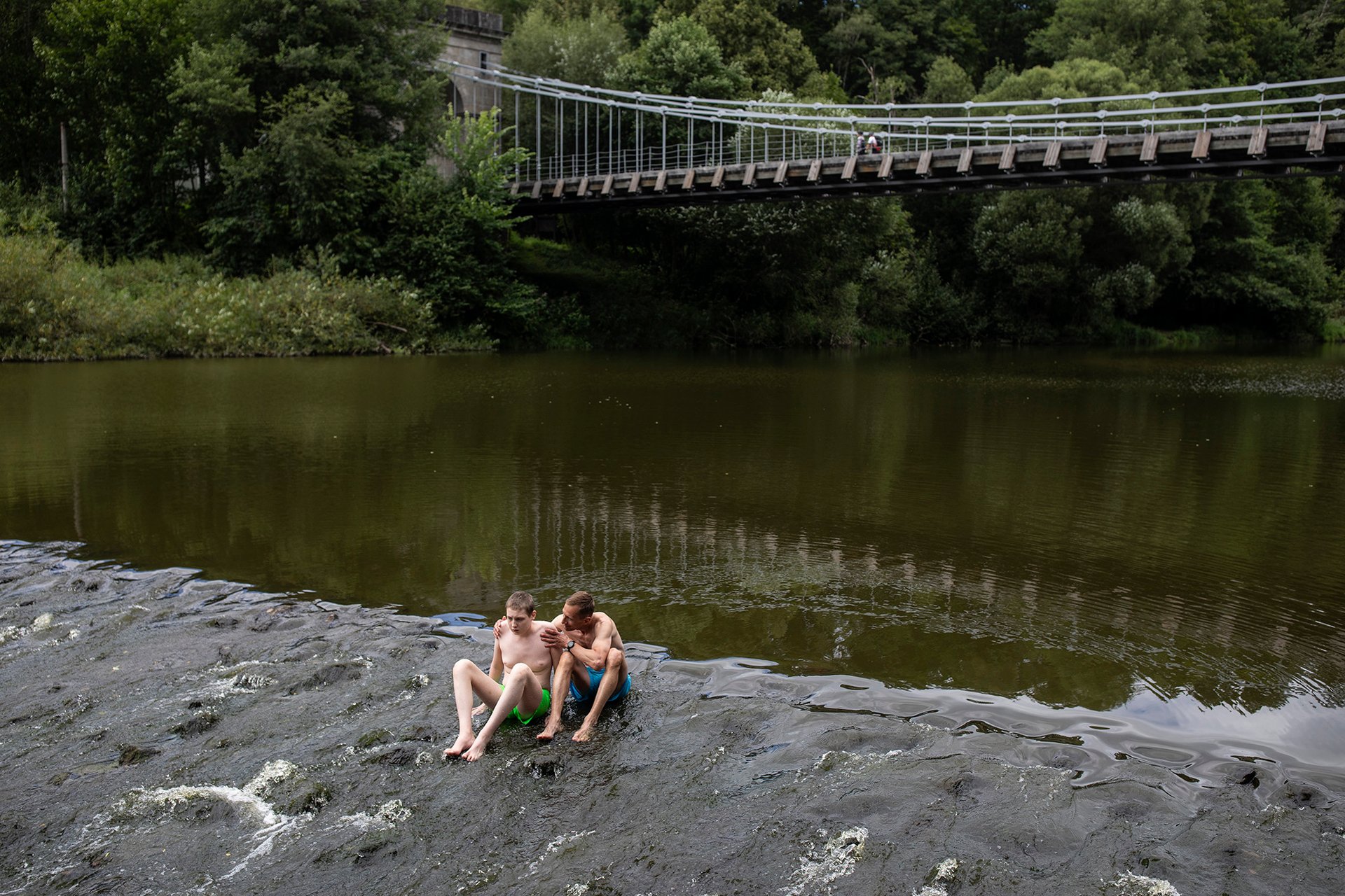 „Návštěva je vždycky podobná. Když je hezky, koupeme se v Lužnici, když není, jezdíme vlakem z Bechyně do Tábora a zpátky."
Autor: Milan Bureš