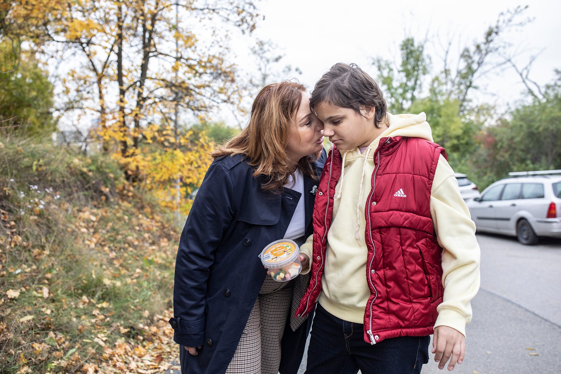  „Viděli, že bojuju, a po devíti měsících, které strávila v Opařanech, se domov pro Aničku nakonec našel." (Kateřina Kotoulová s dcerou)  
Autor: Milan Bureš