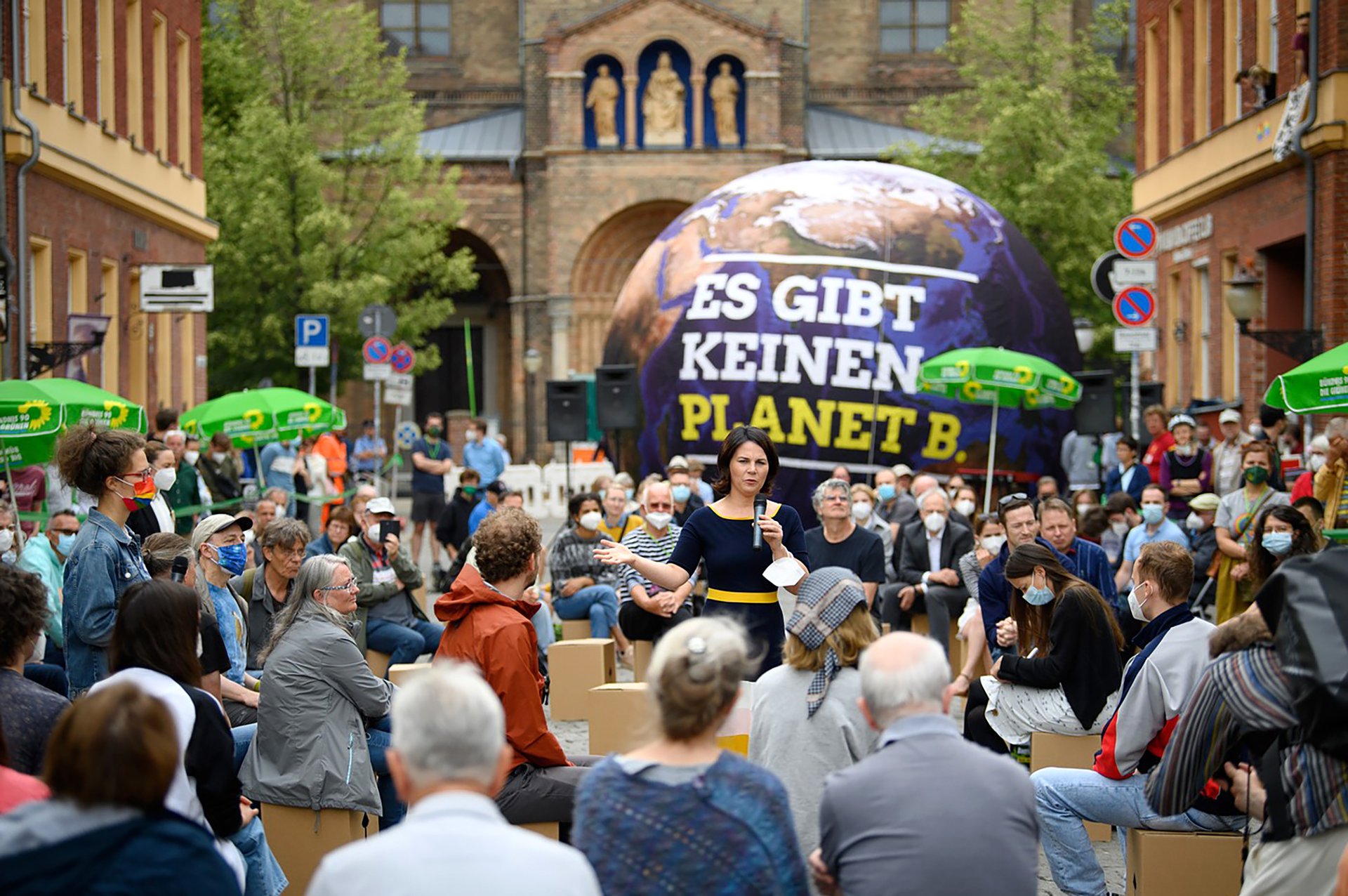 Kam se poděla moje vlastní naléhavost, s níž jsem ještě nedávno před zkázou varovala? (Annalena Baerbock)
Autor: ČTK / DPA / Soeren Stache