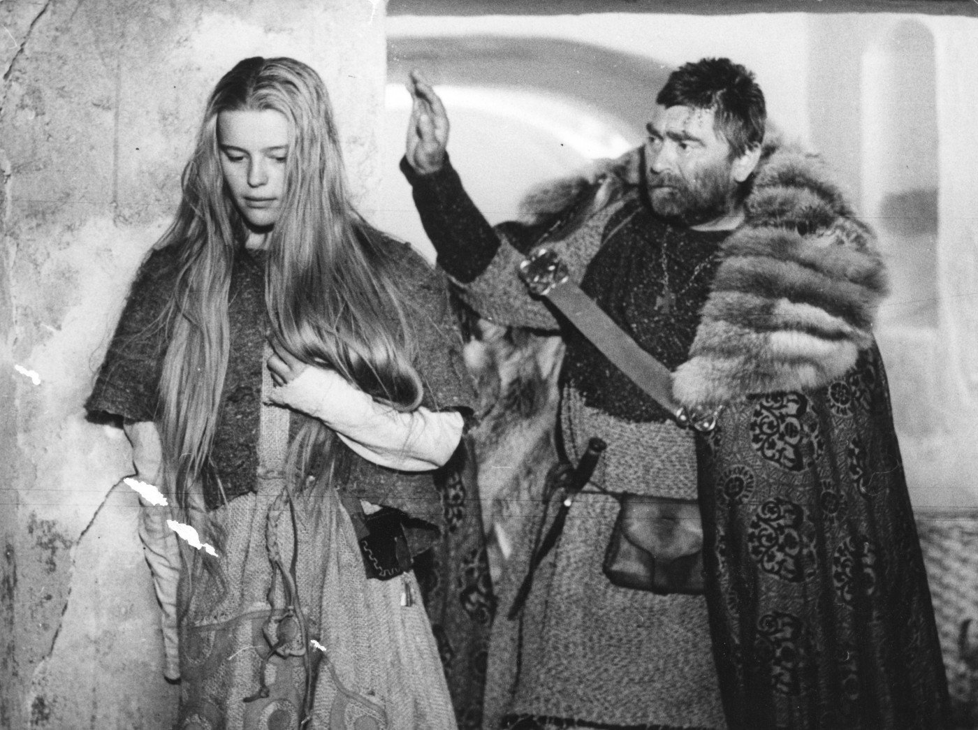 Kam až dojel na kole Theodor Pištěk? A proč čte generace Z Dostojevského?