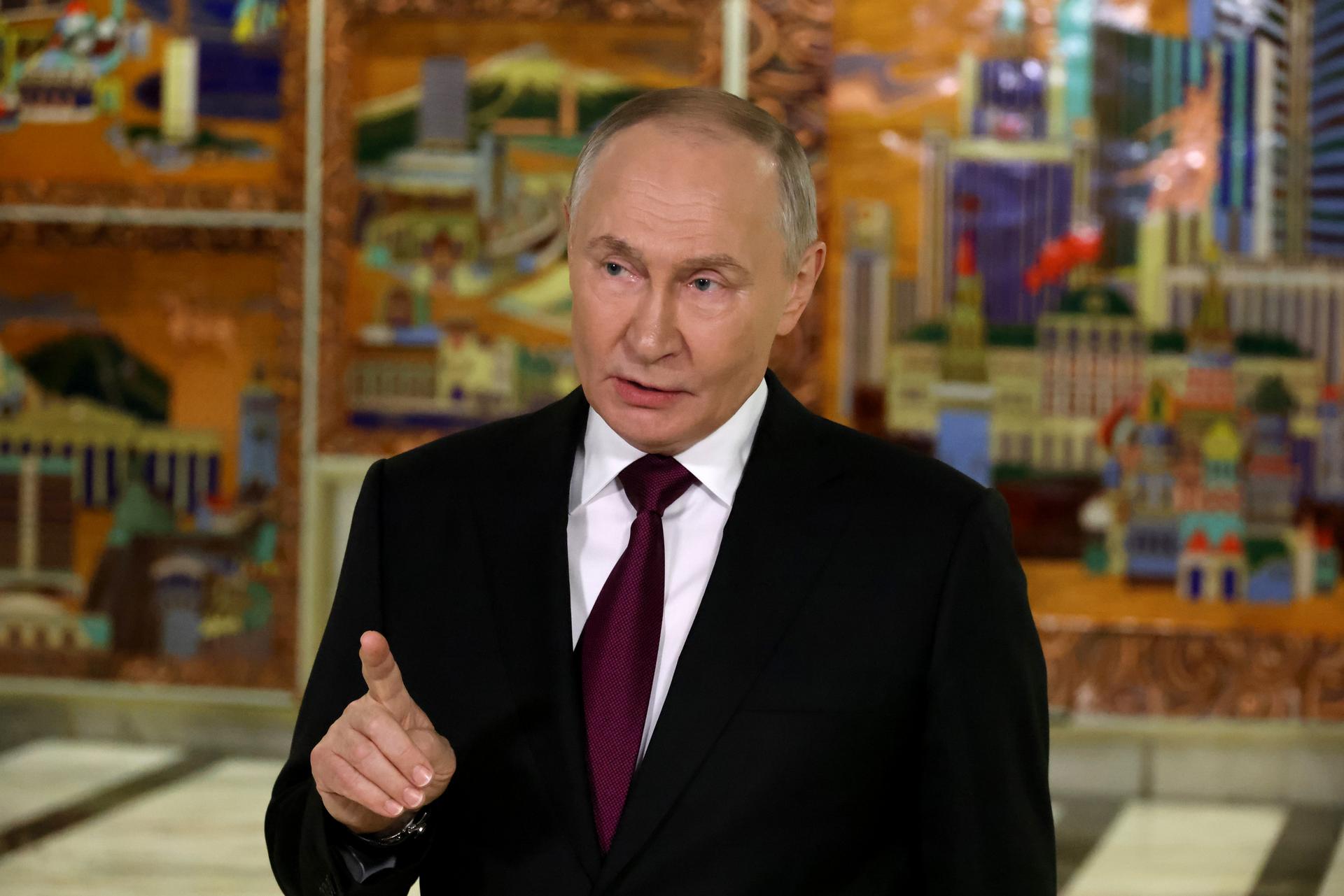 Russian President Vladimir Putin Speaks At The VTB Investment Forum 'Russia Calling!'