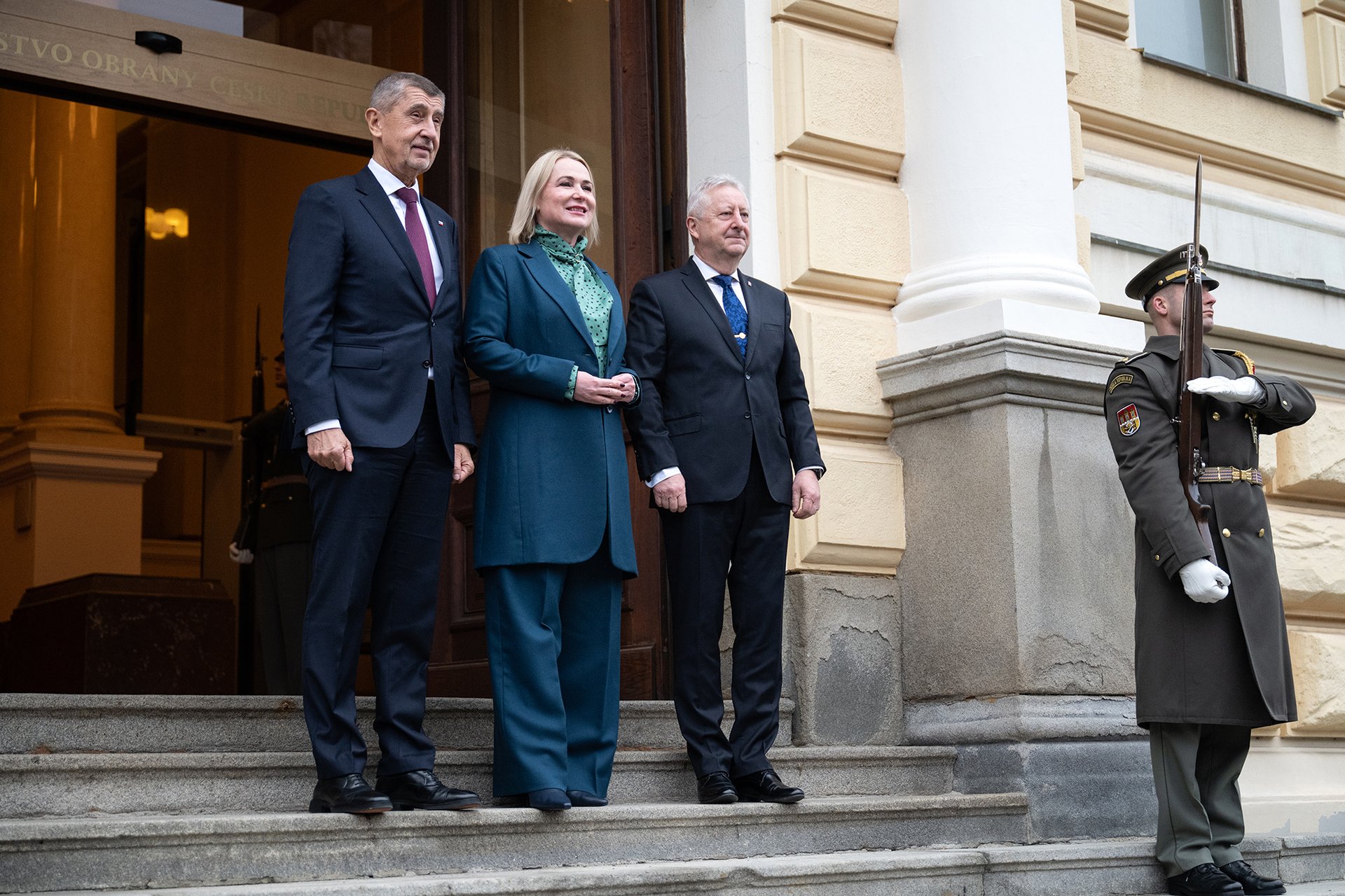 Uvedení nové vlády - Babiš, Havlíček, Schillerová, Tejc, Vojtěch, Macinka, Zůna, Metnar, Bednárik, Plaga, Juchelka, Mrázová, Klempíř, Šťastný, Šebestyán
Autor: Matěj Stránský