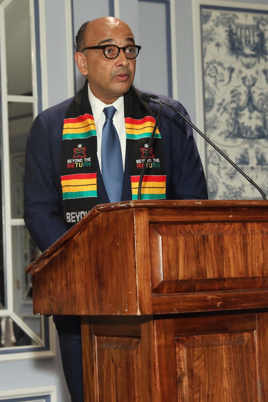 Kwame Anthony Appiah při podpisu dohody o přeměně památníku W. E. B. Du Bois v Akře na moderní světový muzejní komplex, 2021
Autor: Monica Schipper / GETTY IMAGES NORTH AMERICA / Getty Images via AFP / Profimedia