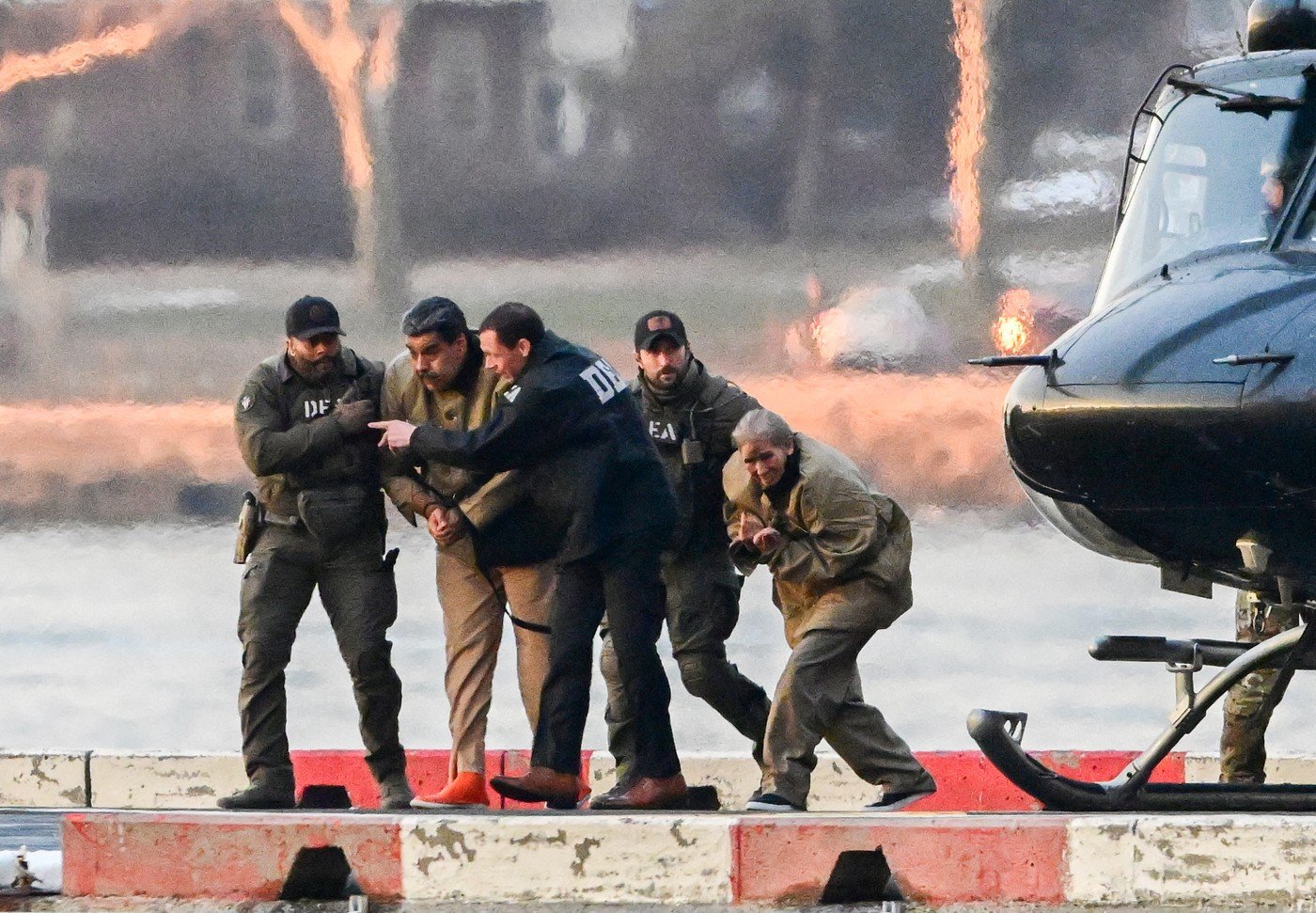 Maduro je převážen k soudu
Autor: CNP/ABACA / Abaca Press / Profimedia