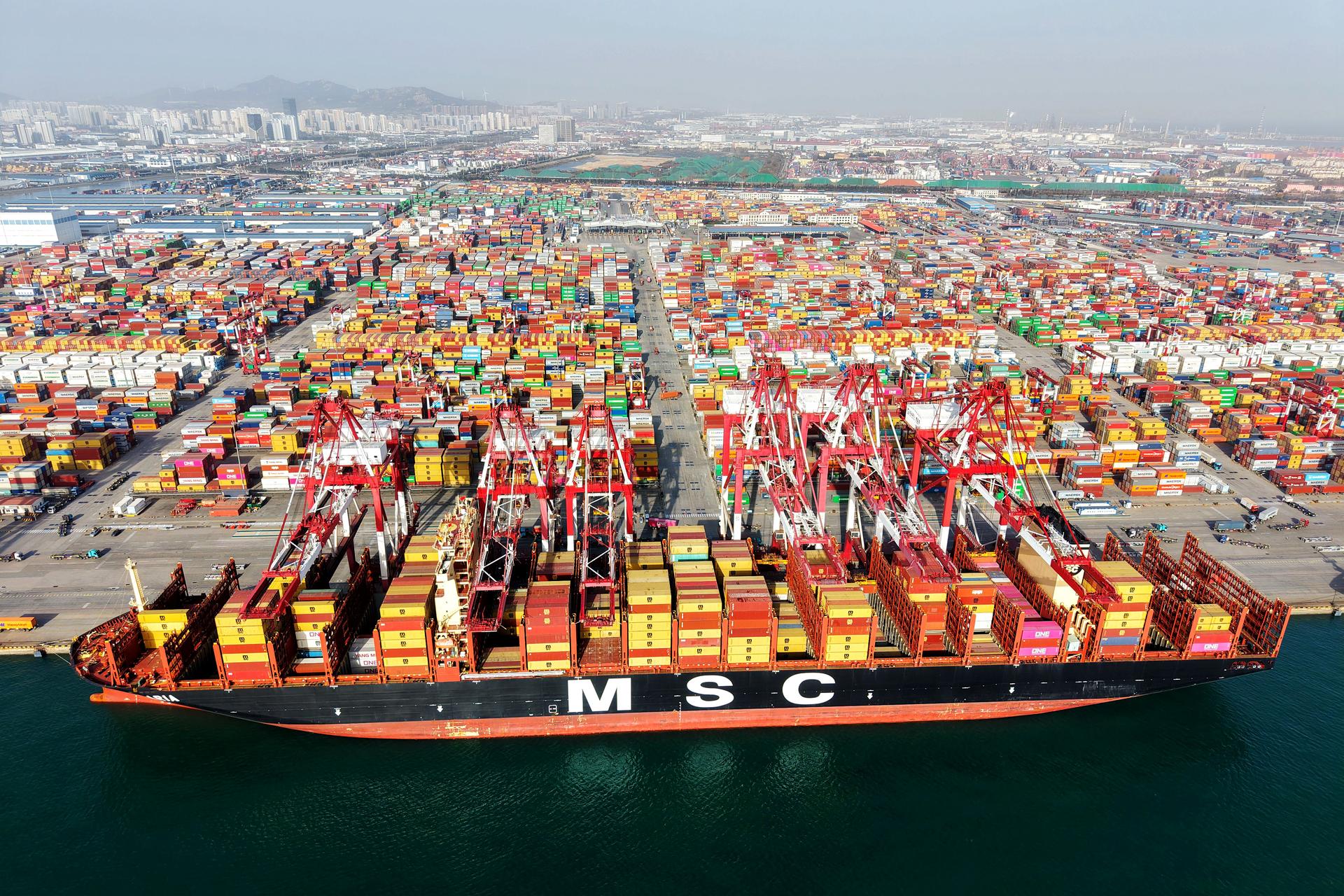 Pohyby zboží po světě byly ovlivněny nedostatkem pracovních sil, klimatickou změnou a geopolitikou.