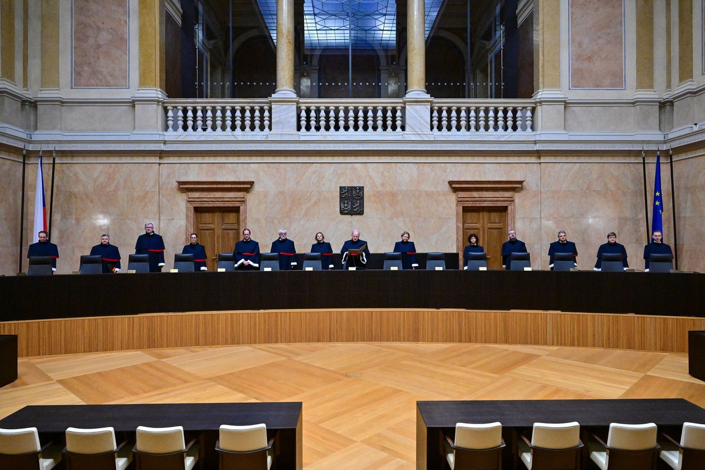 Martin Smolek, Jiří Přibáň, Milan Hulmák, Lucie Dolanská Bányaiová, Jan Wintr, Pavel Šámal, Veronika Křesťanová, Josef Baxa, předseda, Kateřina Ronovská, Daniela Zemanová, Zdeněk Kühn, Tomáš Langášek, Dita Řepková, Michal Bartoň, ústavní soudce, soudkyně,