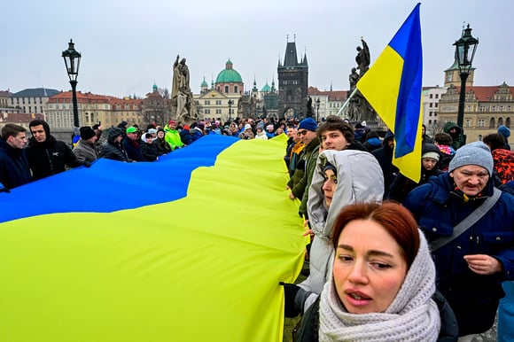 akce Řetěz jednoty, Karlův most, ukrajinská vlajka, Den jednoty Ukrajiny