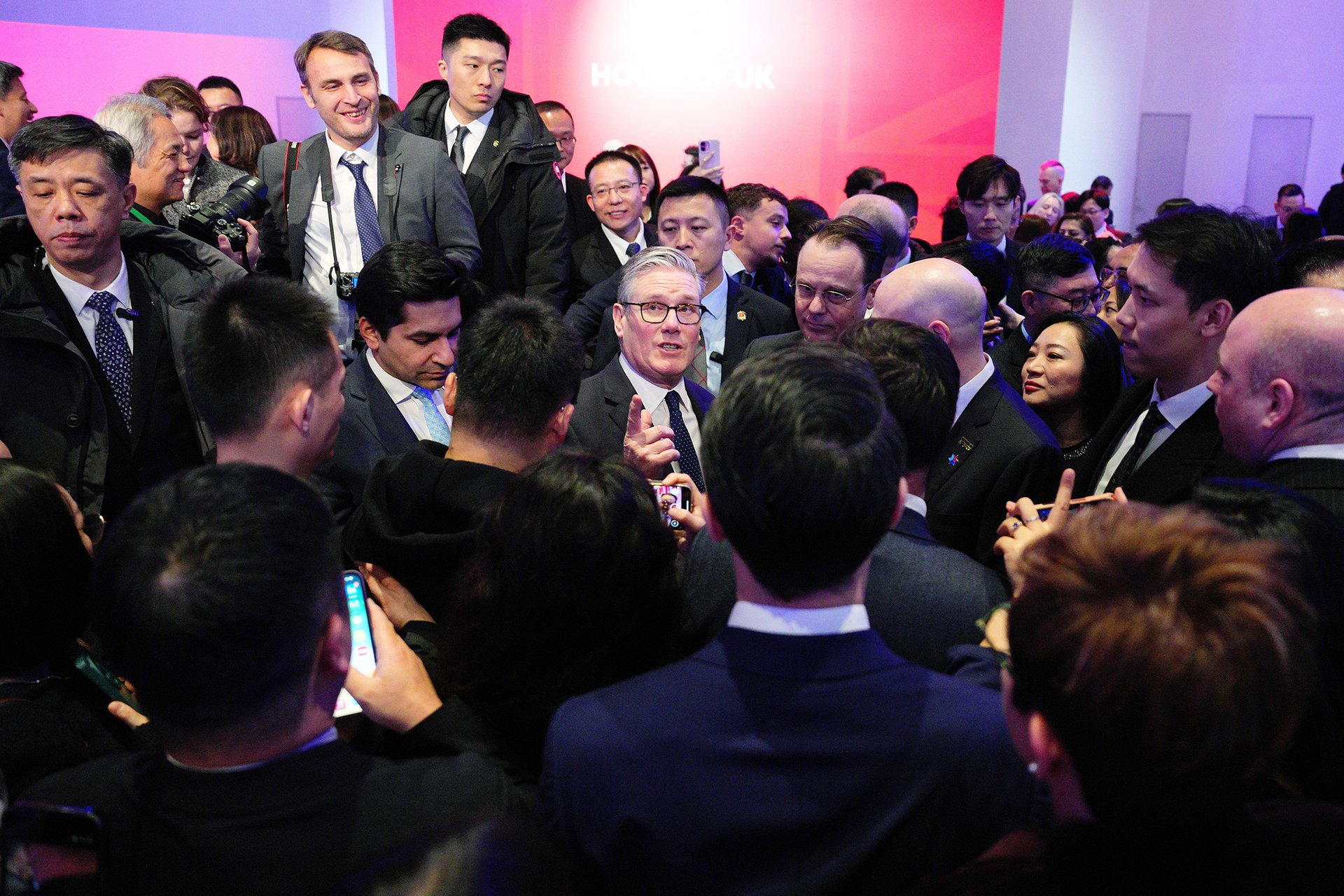 Britský premiér v Šanghaji. 
Autor: Carl Court / PA Images / Profimedia