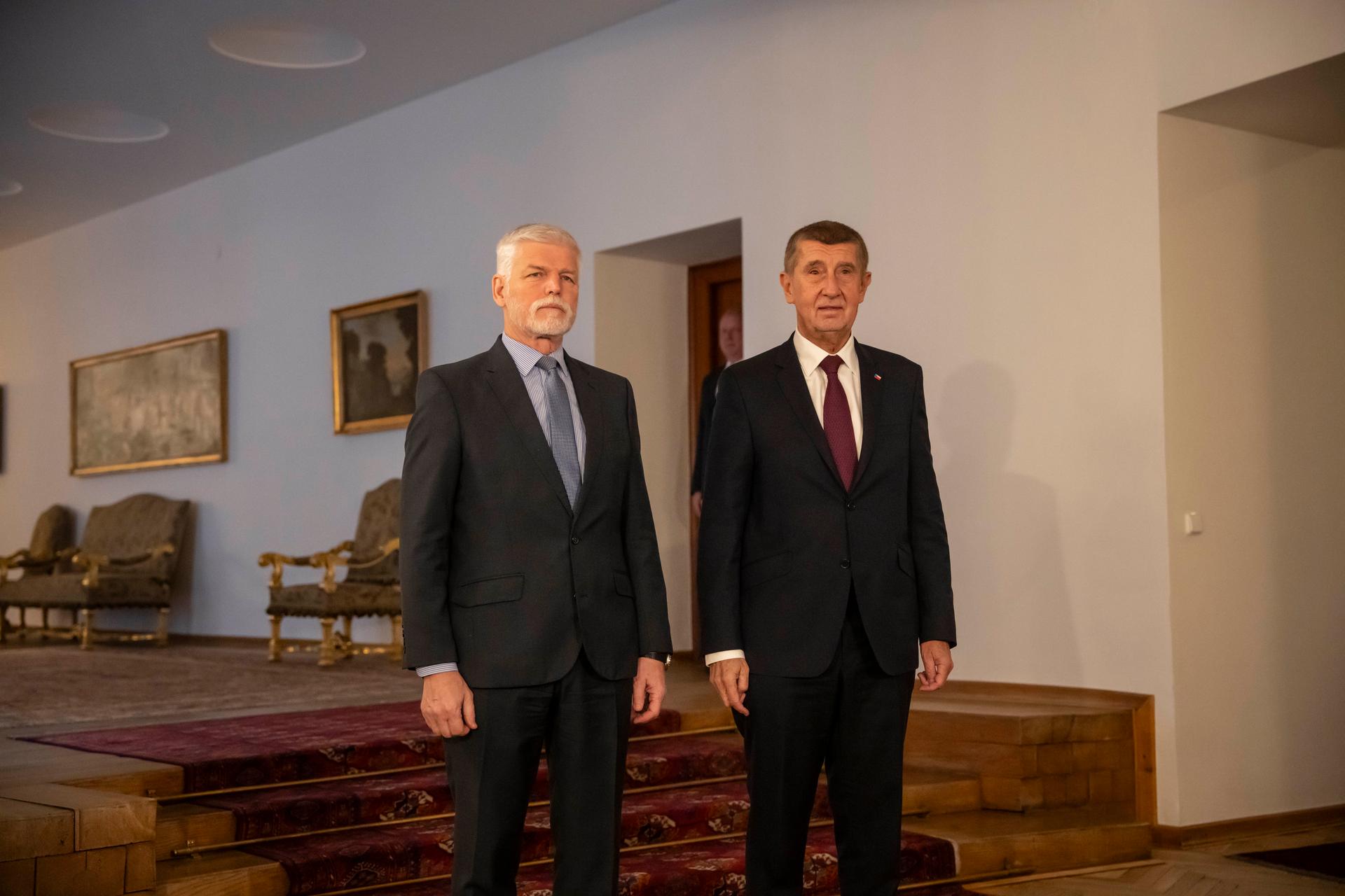 Babiš vložil akcie Agrofertu do svěřenského fondu, opozice mu nevěří