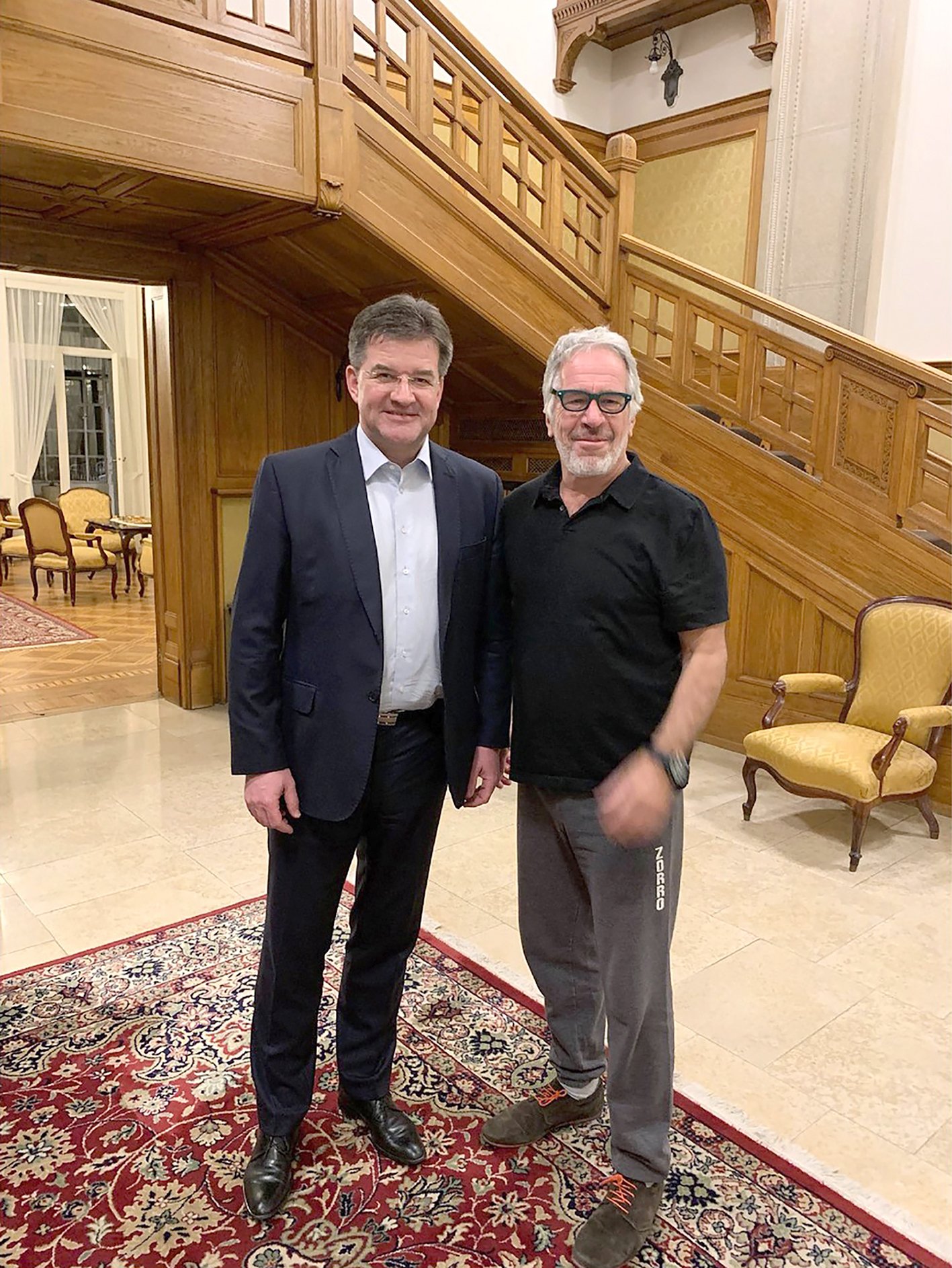 Jeffrey Epstein a poradce slovenského premiéra Miroslav Lajčák.