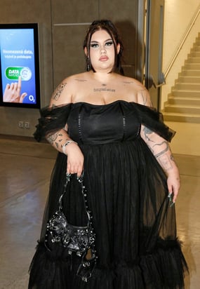 V české společnosti zeje víc informačních propastí, než si obvykle připouštíme. (Denisa Kouřílková alias Sugar Denny)