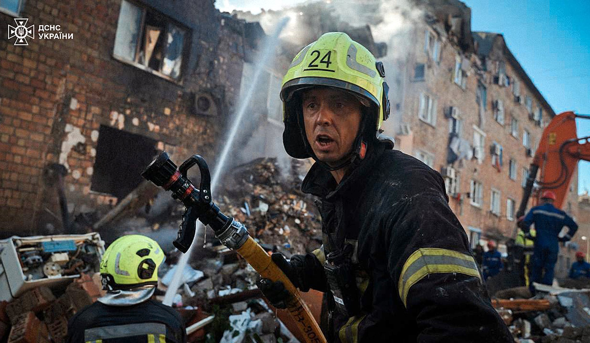 Pomáháme dál. (Kyjevští hasiči, ilustrační snímek)