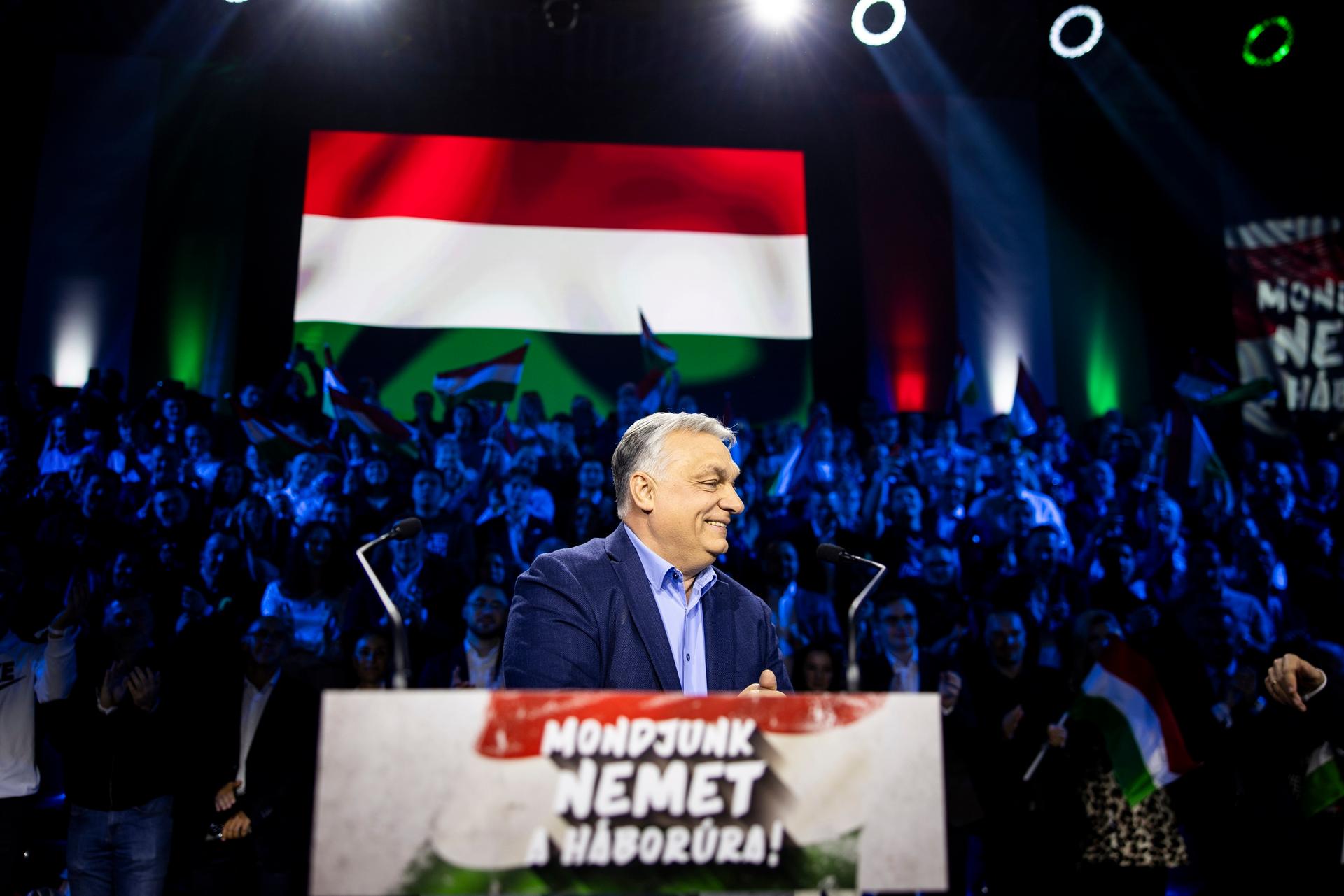 Orban speaks at anti-war rally in Esztergom