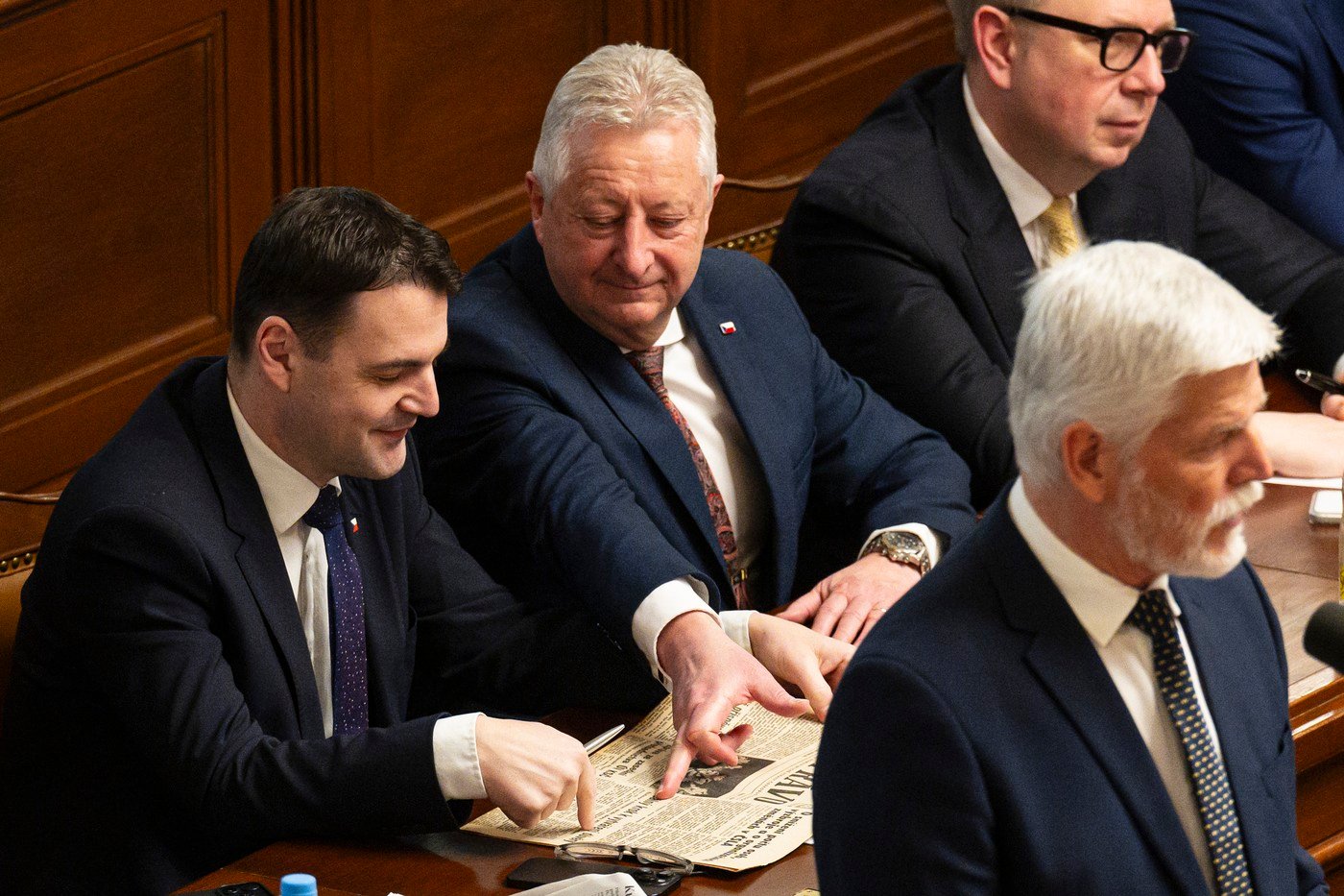 Petr Macinka, ministr zahraničí, Jaromír Zůna, ministr obrany, Aleš Juchelka, ministr práce a sociálních věcí, Petr Pavel, politik, prezident