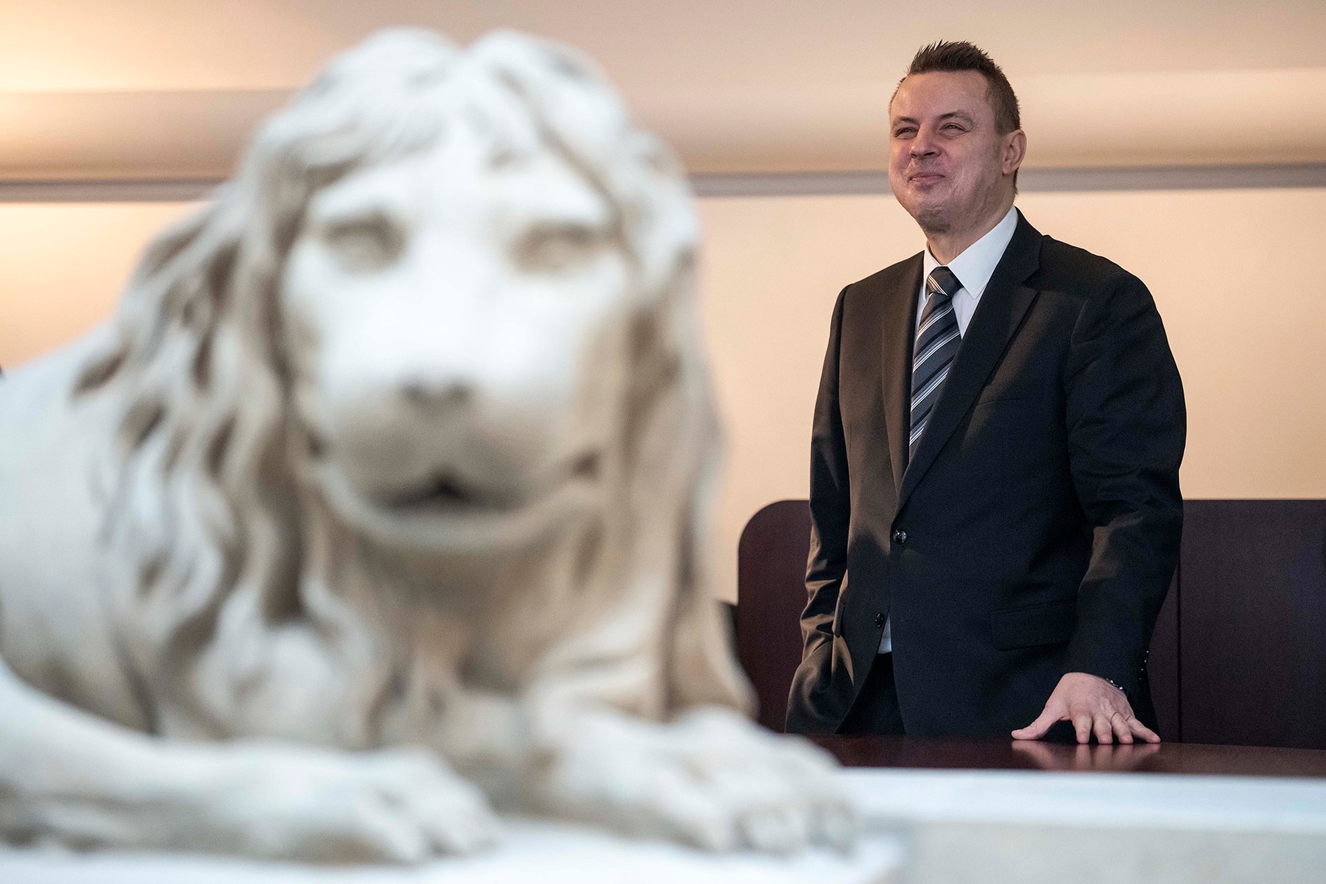 „Vzniká coby poslanecký návrh s vyjádřením dotčených stran.“