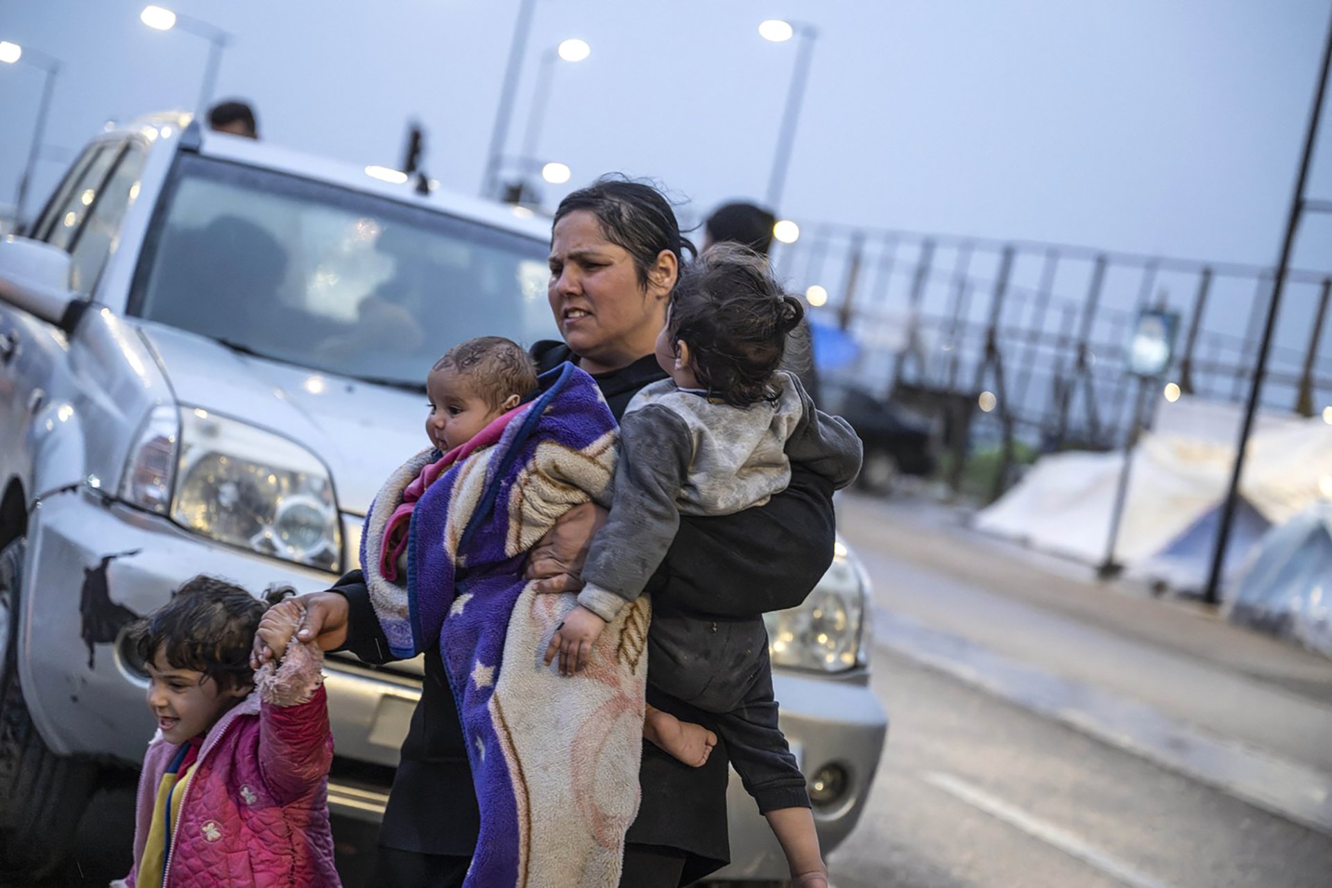 Lebanese displaced by Israeli attacks spend their days on the streets
Autor: AA/ABACA / Abaca Press / Profimedia