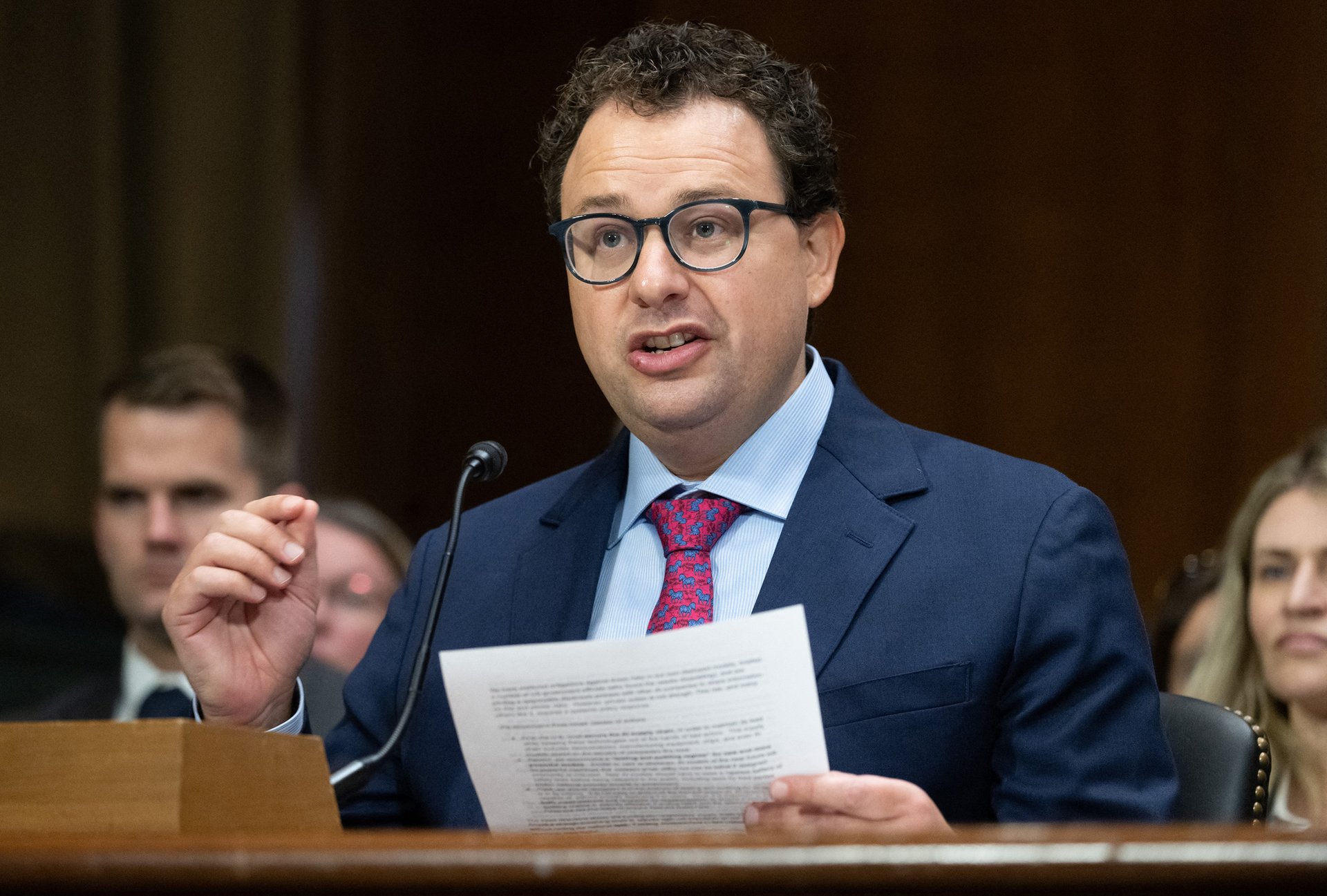 Naše AI je mocná, ale poněkud nevyzpytatelná. Šéf Anthropicu Dario Amodei během slyšení před výborem amerického Senátu
Autor: SAUL LOEB / AFP / AFP / Profimedia